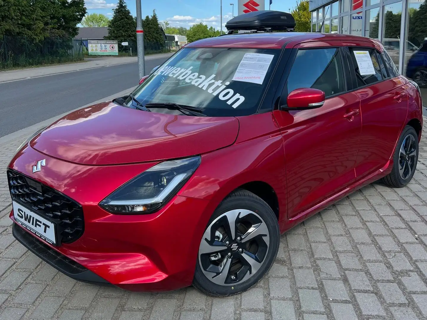 Suzuki Swift 1.2 Hybrid  Comfort+ GEWERBEAKTION Rosso - 1
