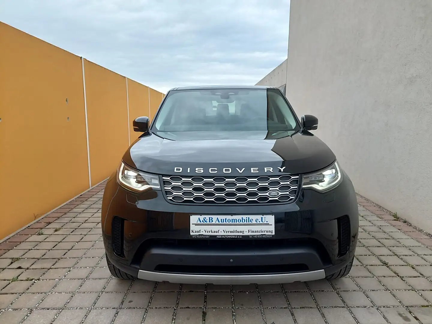 Land Rover Discovery 5 D250 AWD Aut. Erster Besitz Schwarz - 2