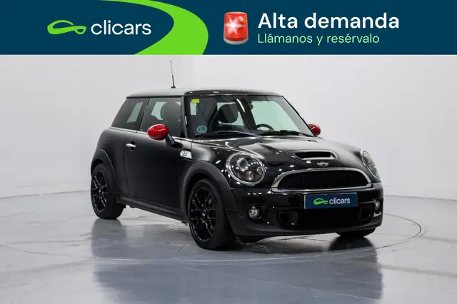 Mini Hatch view 3