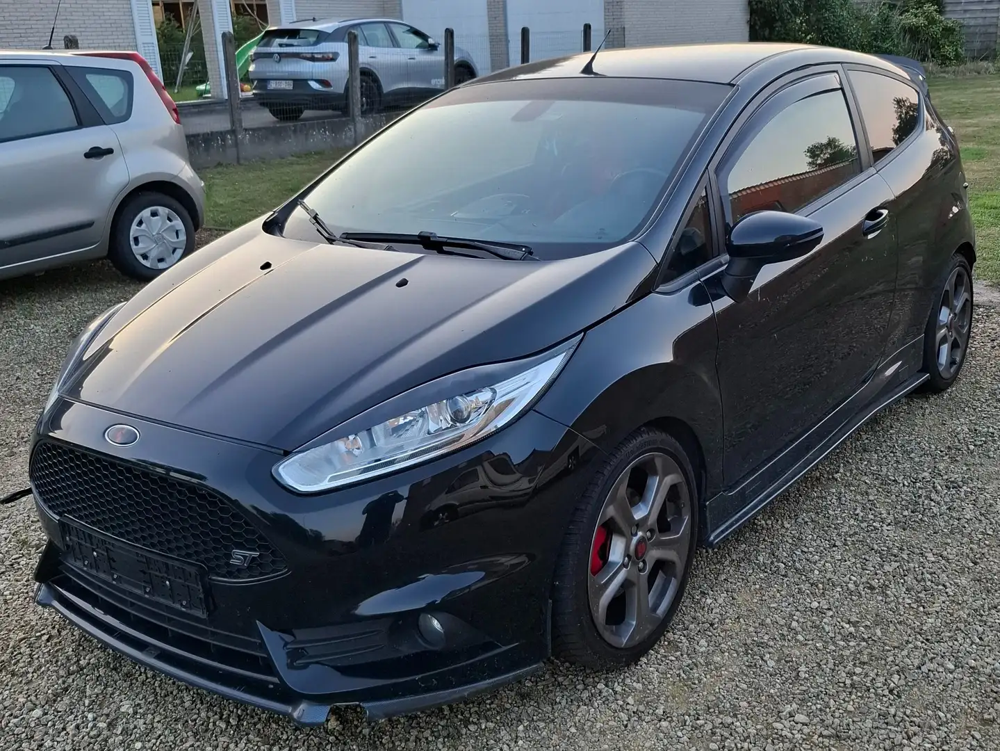 Ford Fiesta ST 1600 probleem bougies komen los wagen draait Zwart - 1