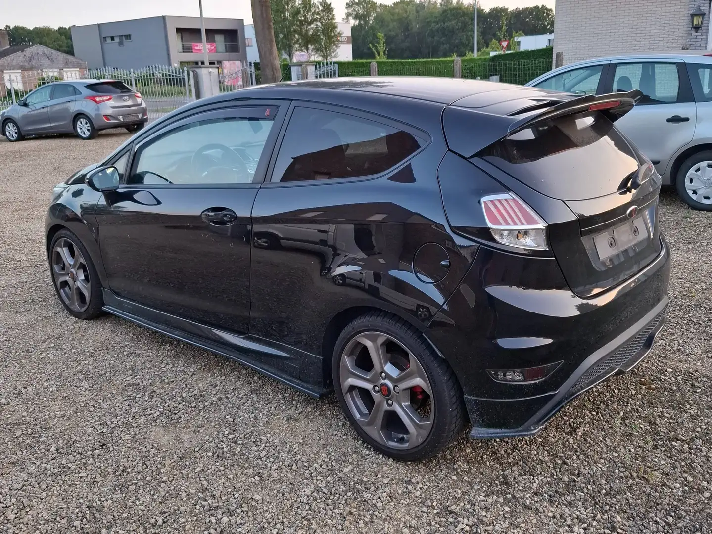 Ford Fiesta ST 1600 probleem bougies komen los wagen draait Zwart - 2