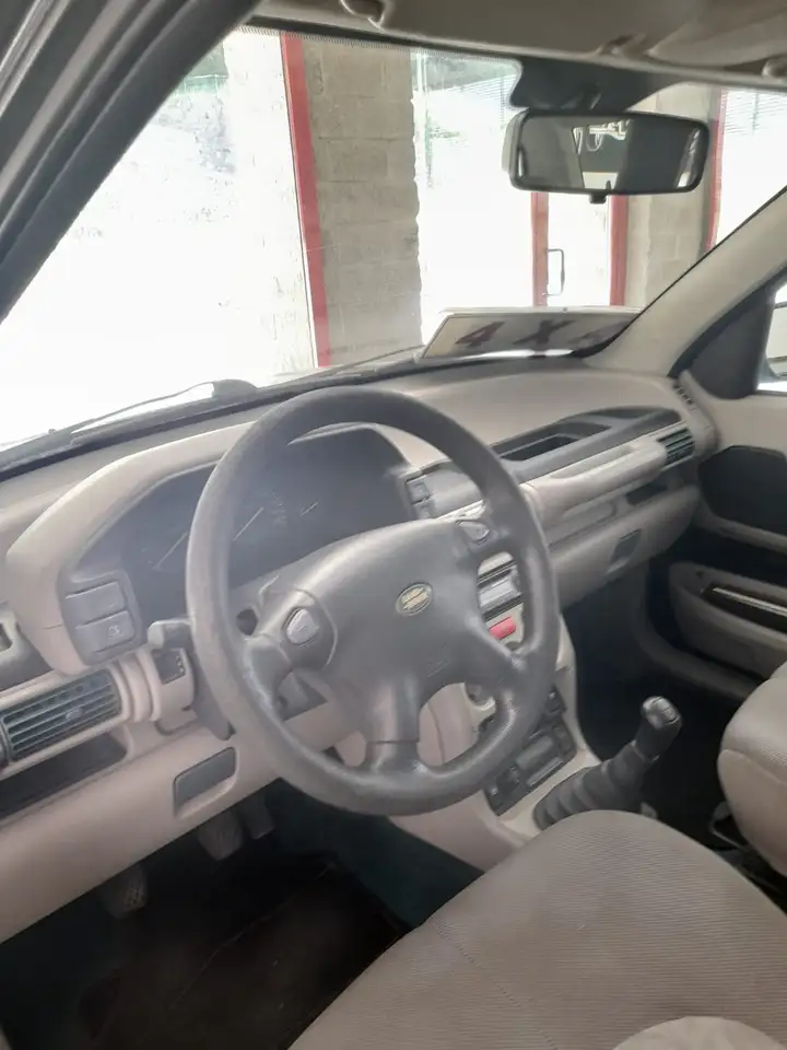 Land Rover Freelander 2.0 DI, foto 2