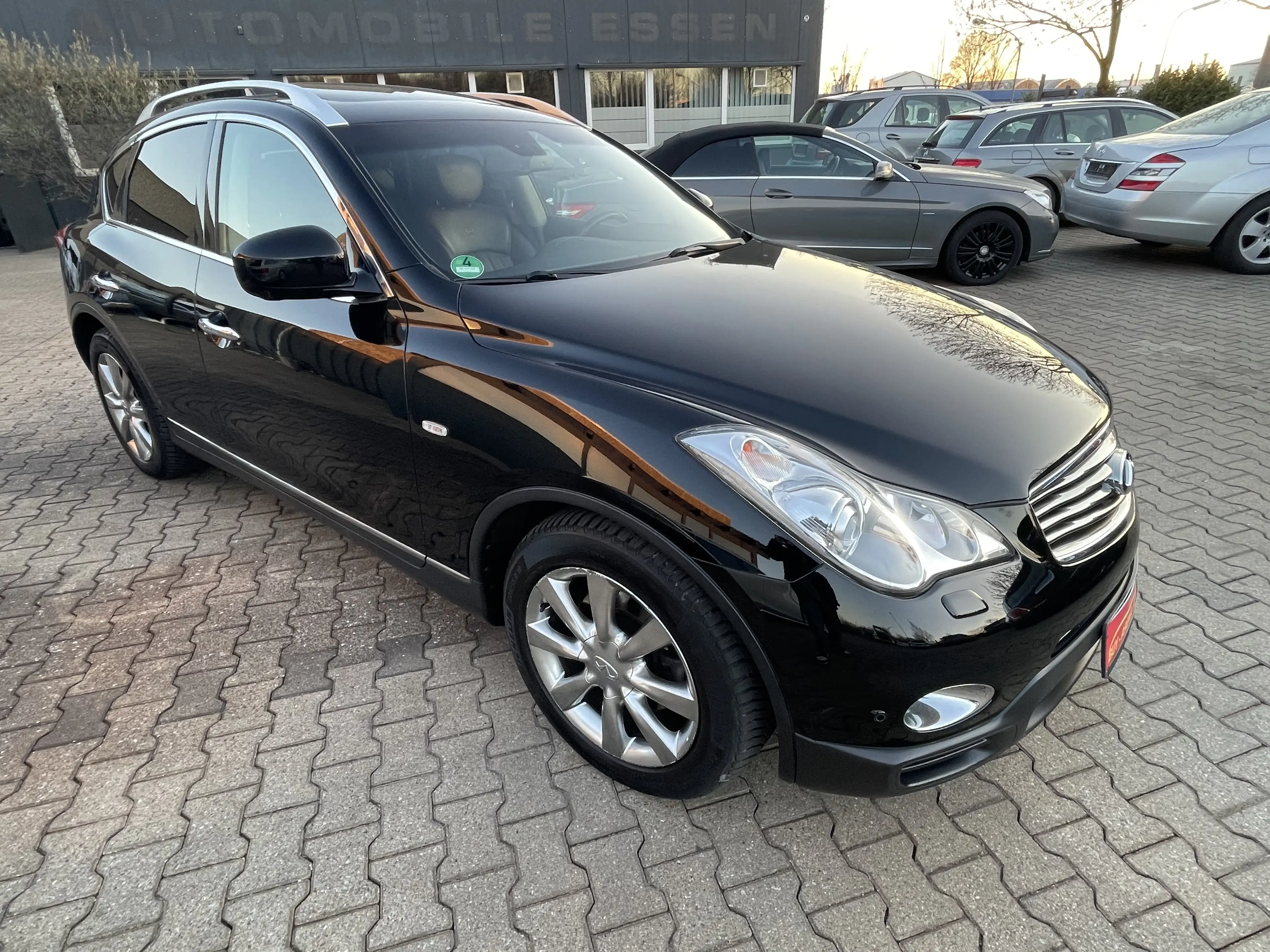 Infiniti EX30 EX30d AWD Automatik 1.Hand Voll Top Gepflegt SHeft — photo 15