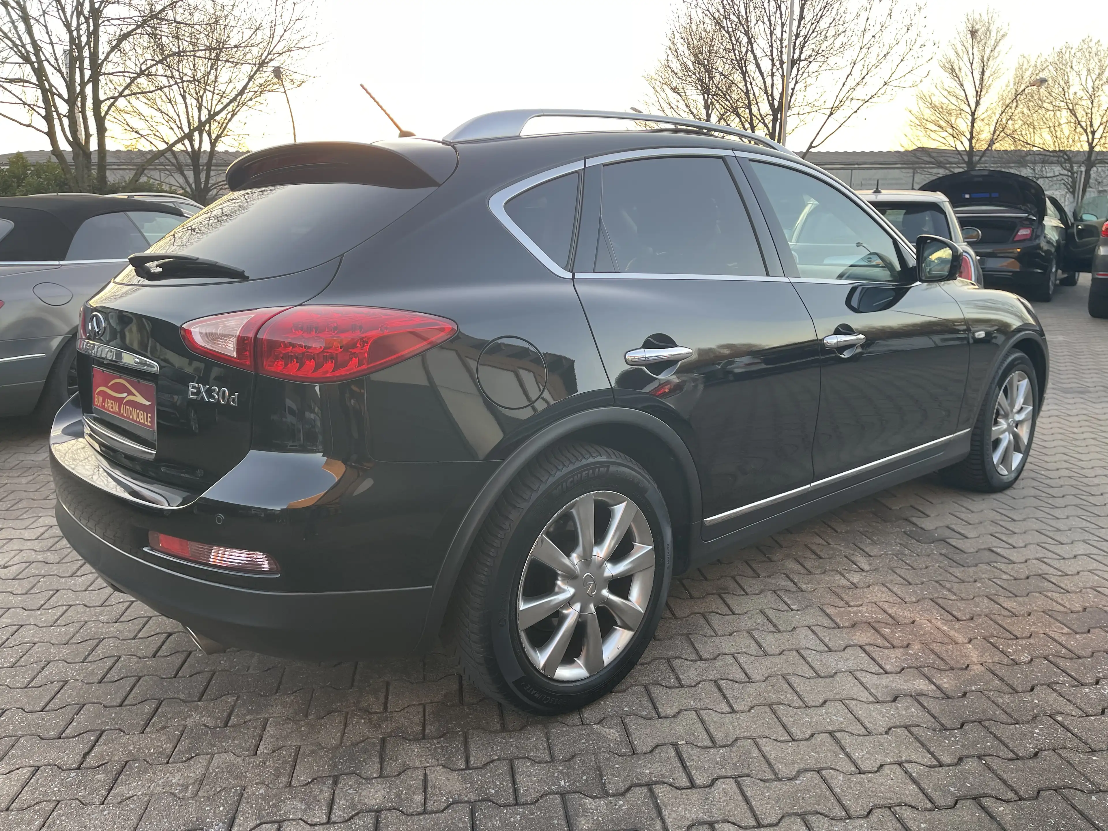 Infiniti EX30 EX30d AWD Automatik 1.Hand Voll Top Gepflegt SHeft — photo 9