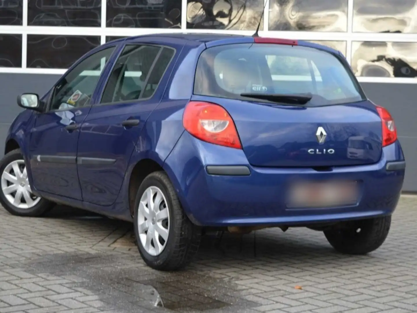 Renault Clio 1.2i 16v Authentique Bleu - 2