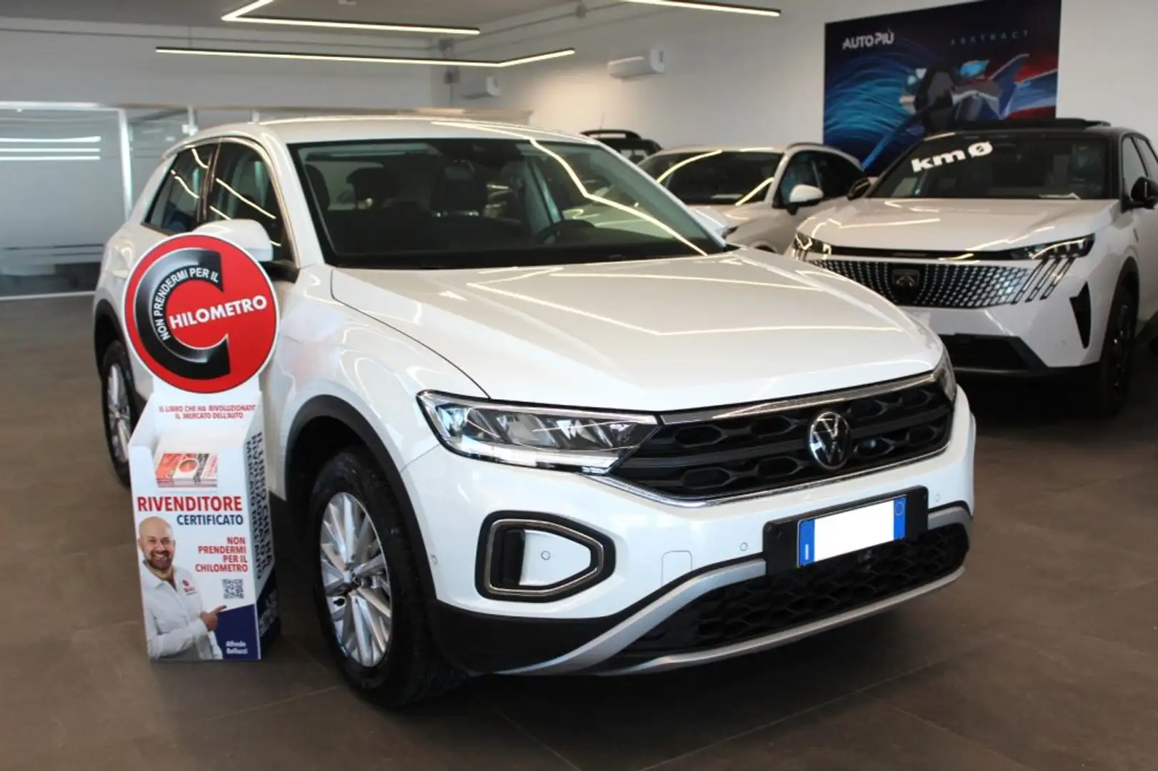 Volkswagen T-Roc 1.0 TSI 110 CV Life Weiß - 1