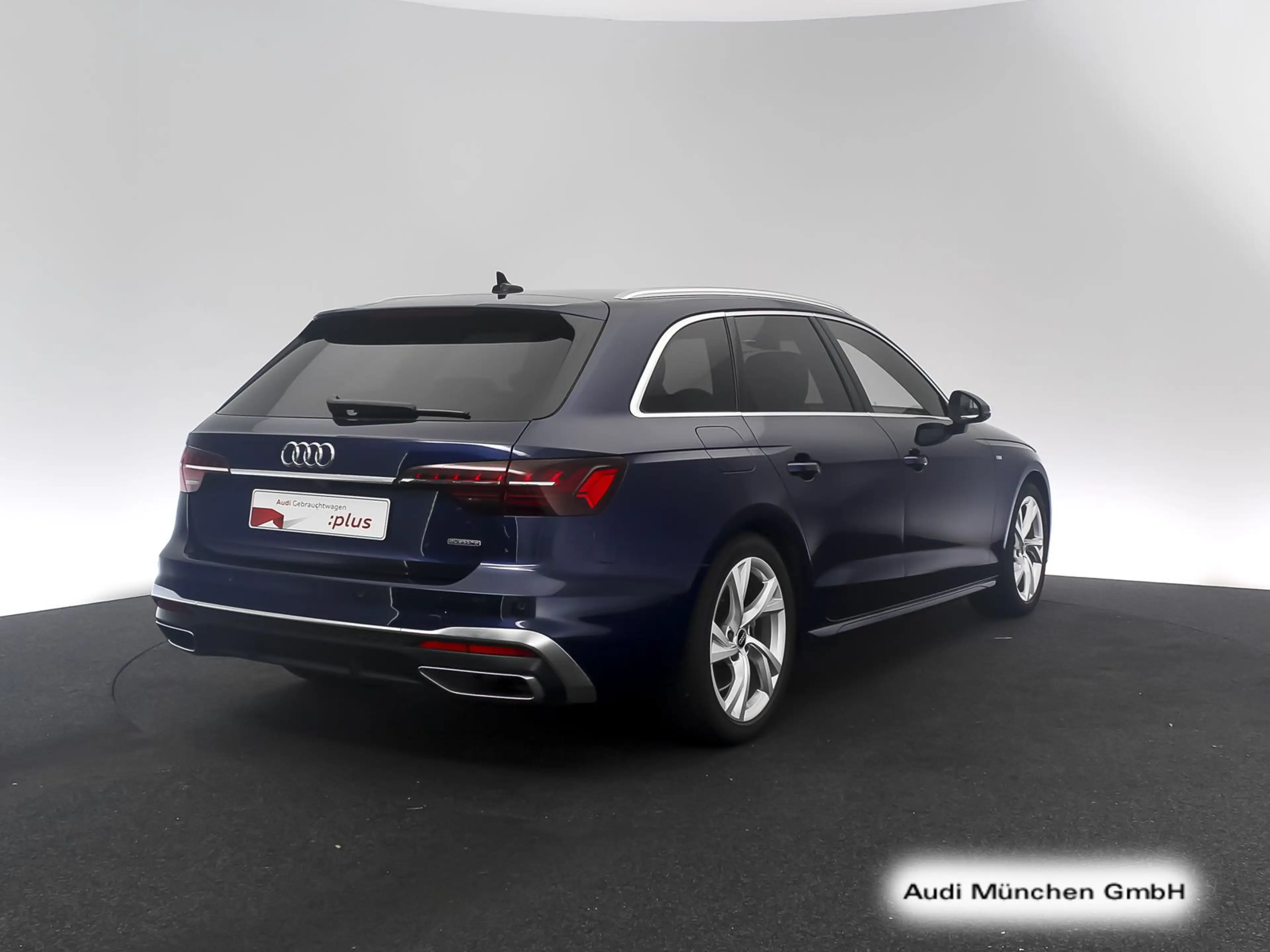 Audi A4 40 TFSI qu. S tronic 2x S line AHK/Matr — photo 8