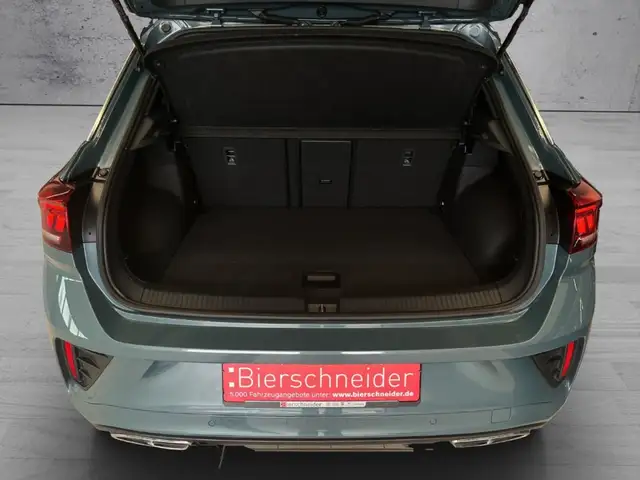 Volkswagen T-Roc view 16