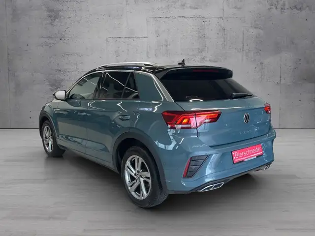 Volkswagen T-Roc view 5