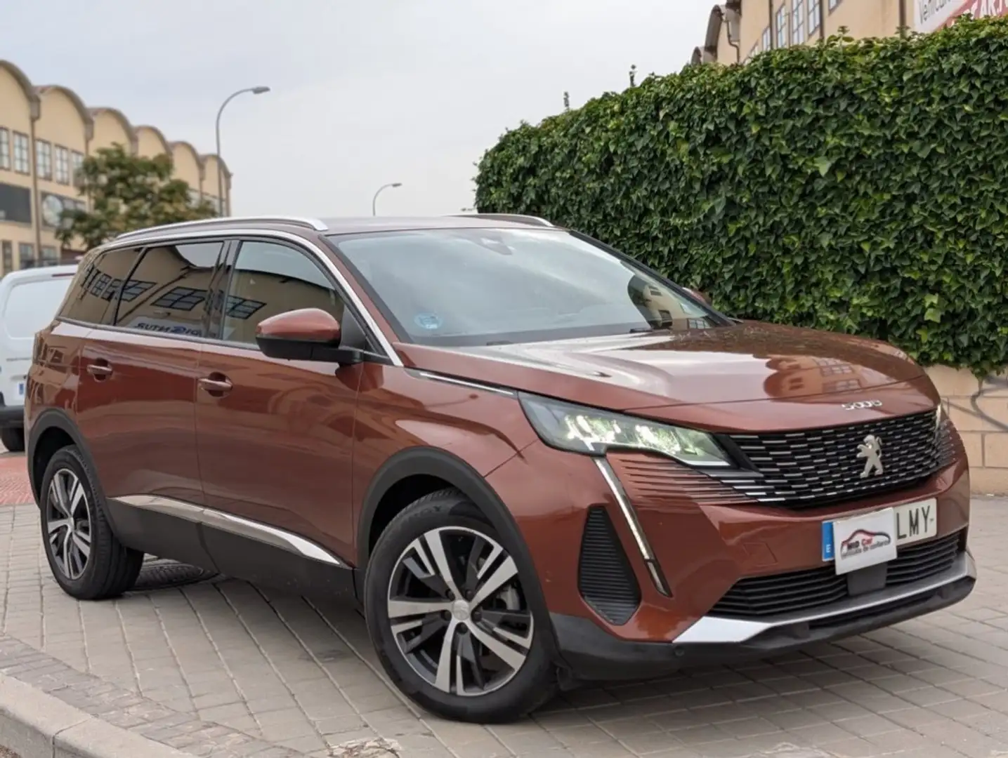 Peugeot 5008 2.0BlueHDi S&S Allure Pack EAT8 180 Brun - 1