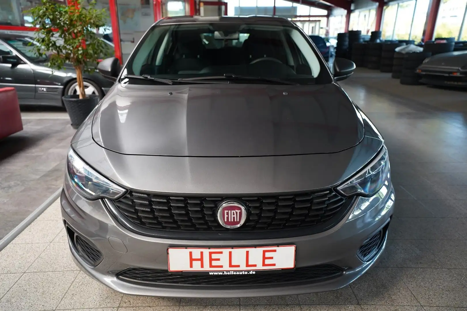 Fiat Tipo Street 1.4*PDC+SHZ+TEMPOMAT Grau - 2