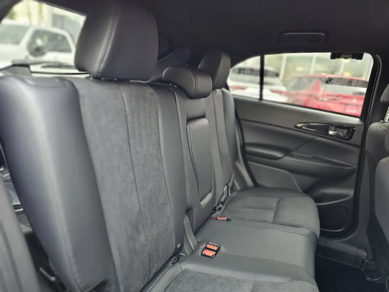 Mitsubishi Eclipse Cross fotografie Mitsubishi Eclipse Cross