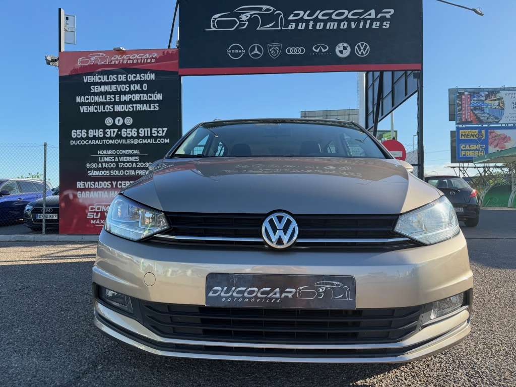 Volkswagen Touran 1.6TDI Business and Navi Edition 85kW - foto 1