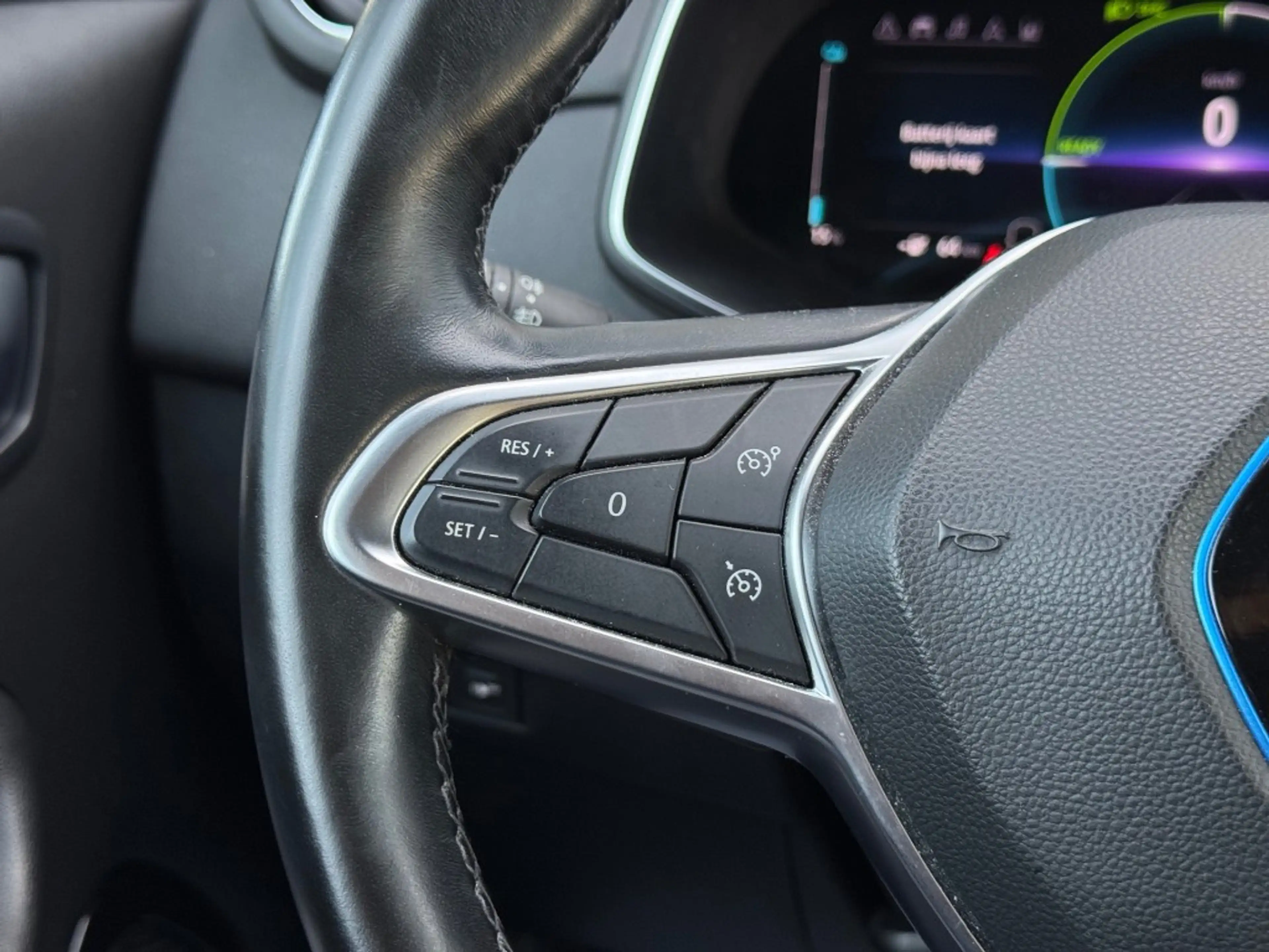 Renault ZOE R135 Edition One 52 kWh — photo 9