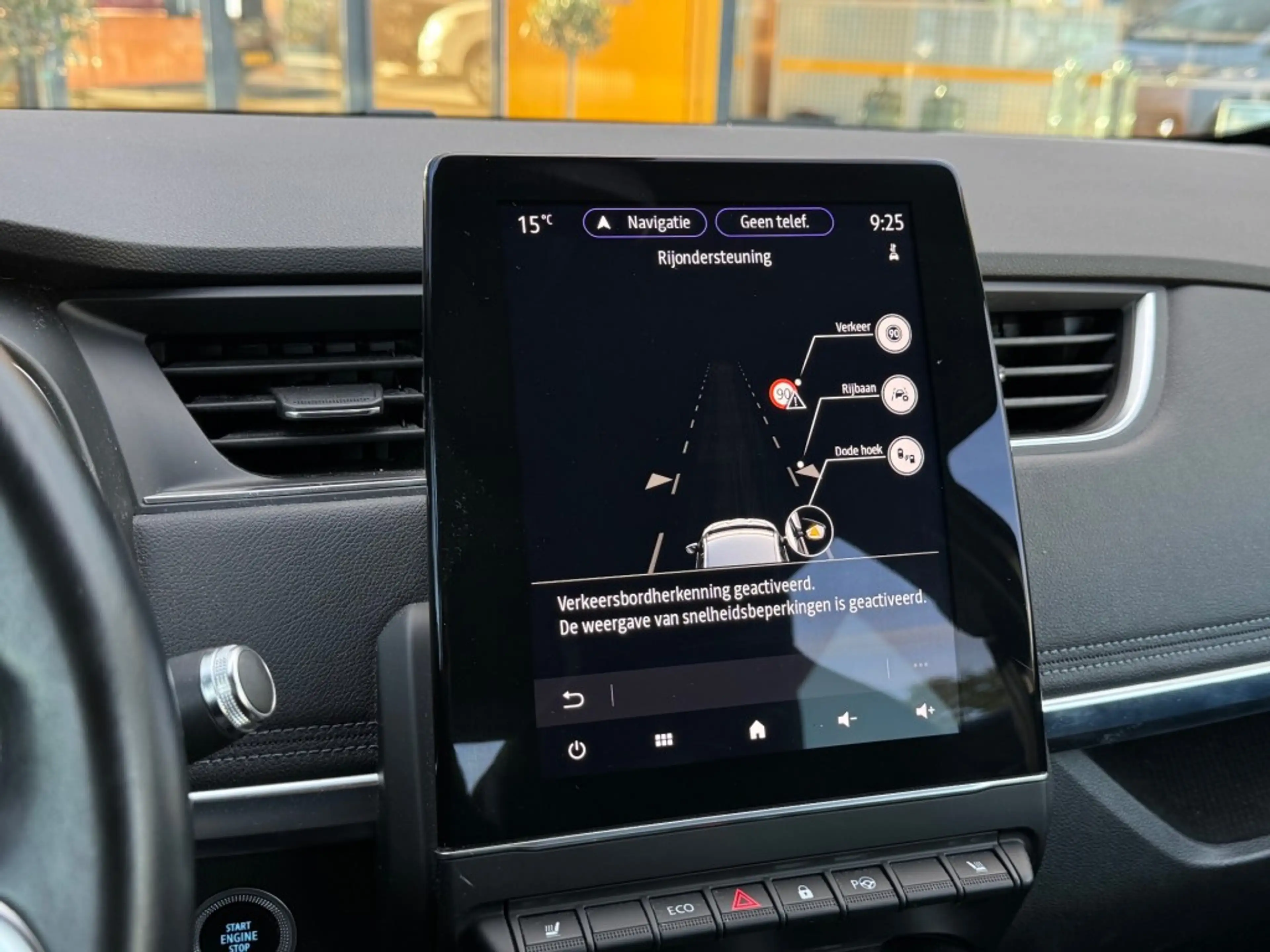 Renault ZOE R135 Edition One 52 kWh — photo 14