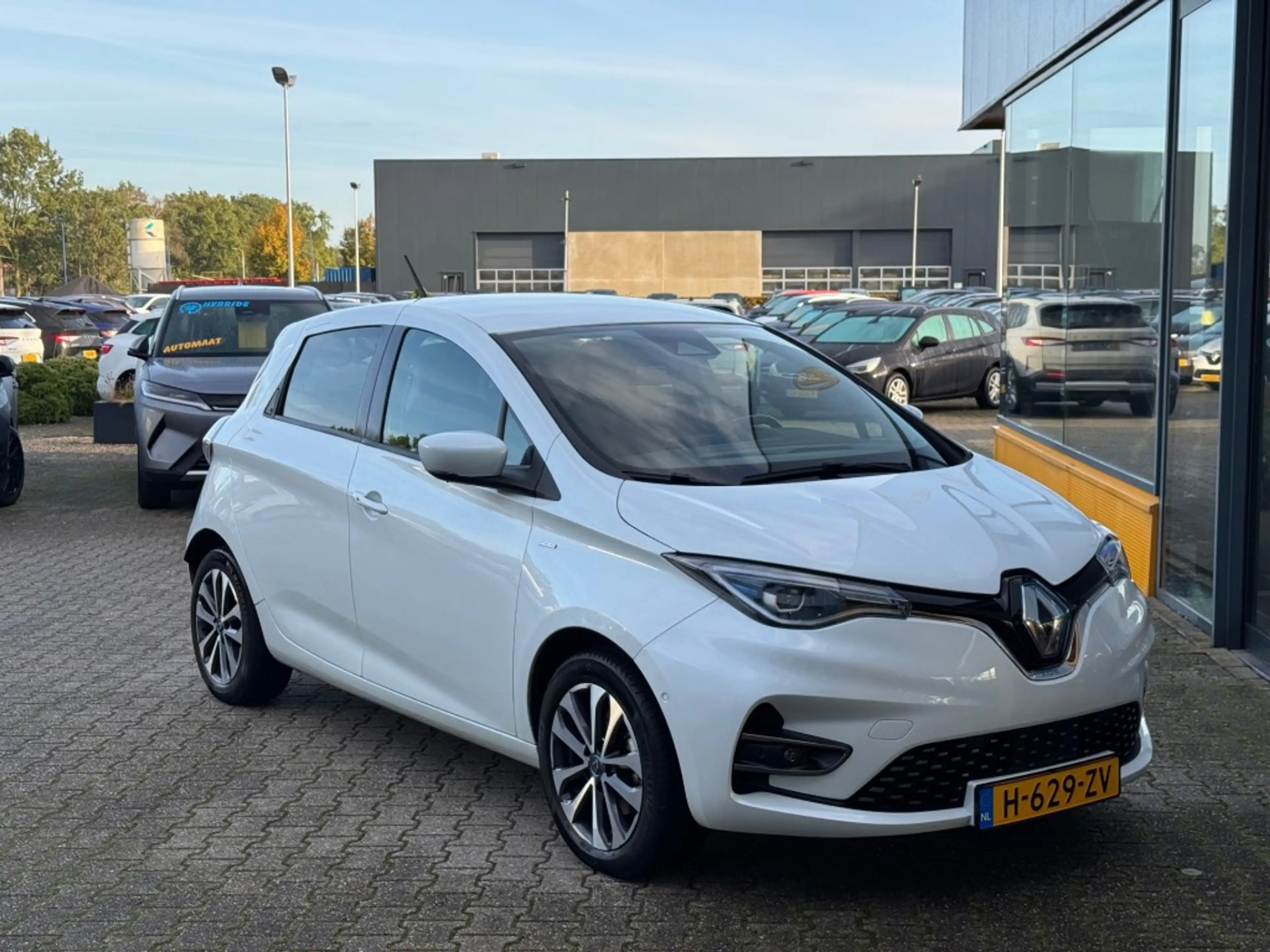 Renault ZOE R135 Edition One 52 kWh — photo 6