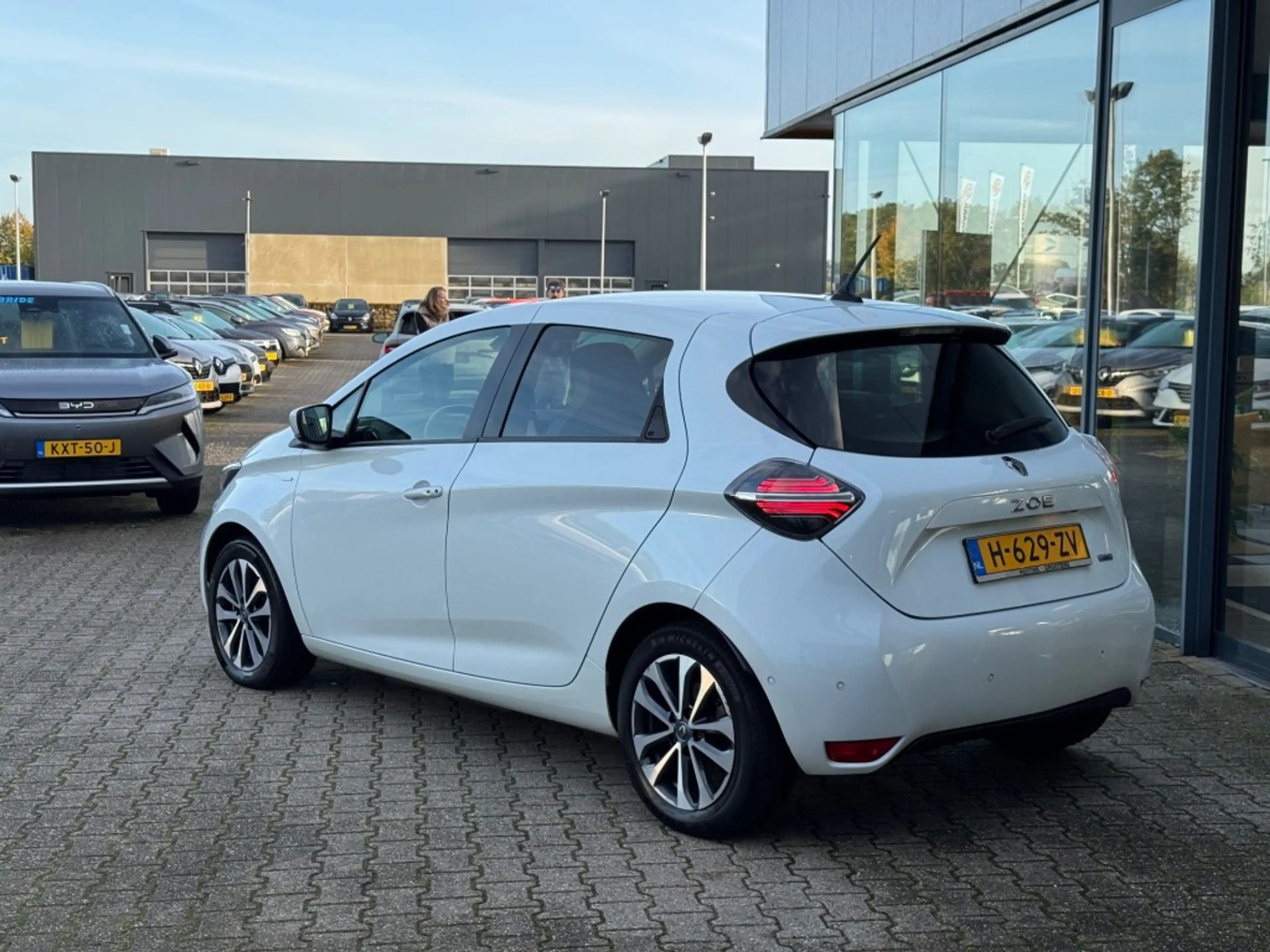 Renault ZOE R135 Edition One 52 kWh — photo 3