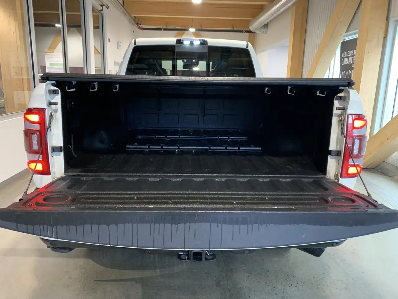 RAM 2500 снимка RAM 2500