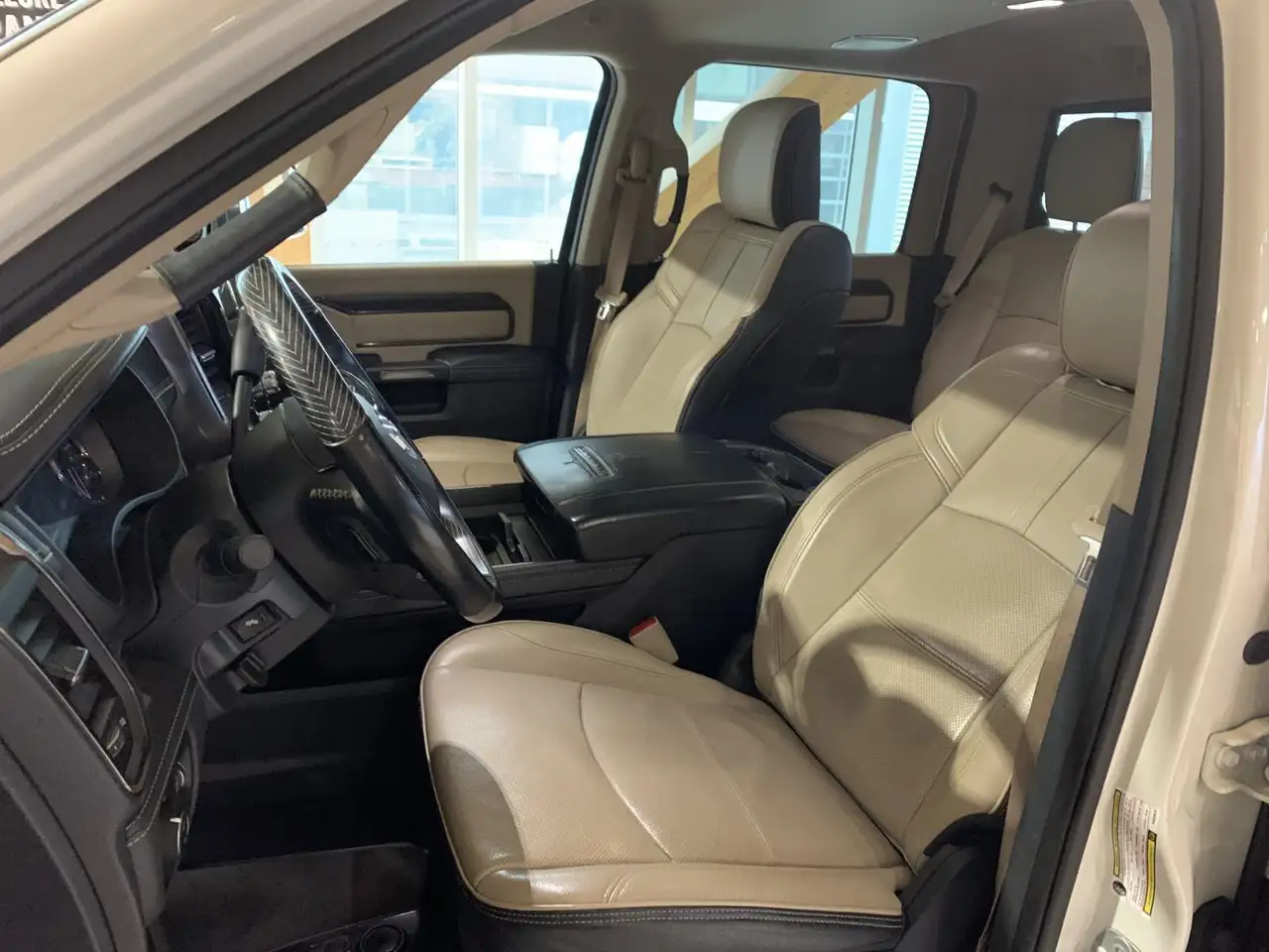 RAM 2500 снимка RAM 2500