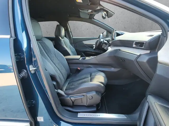 Peugeot 3008 view 13