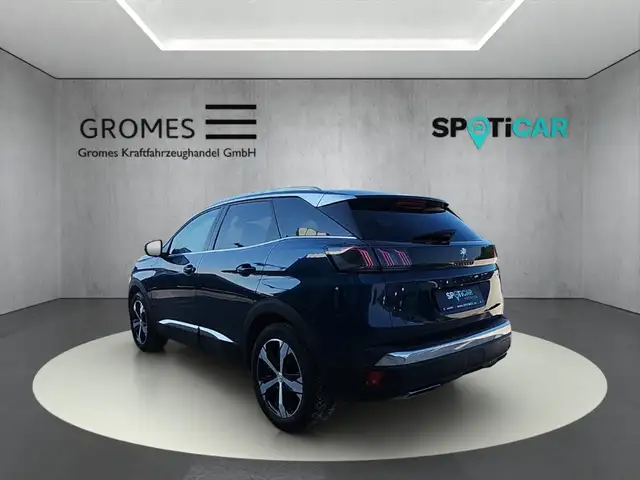 Peugeot 3008 view 5