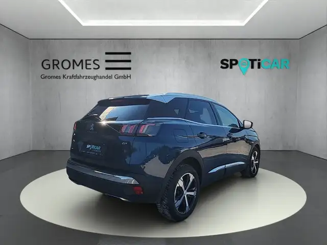 Peugeot 3008 view 3