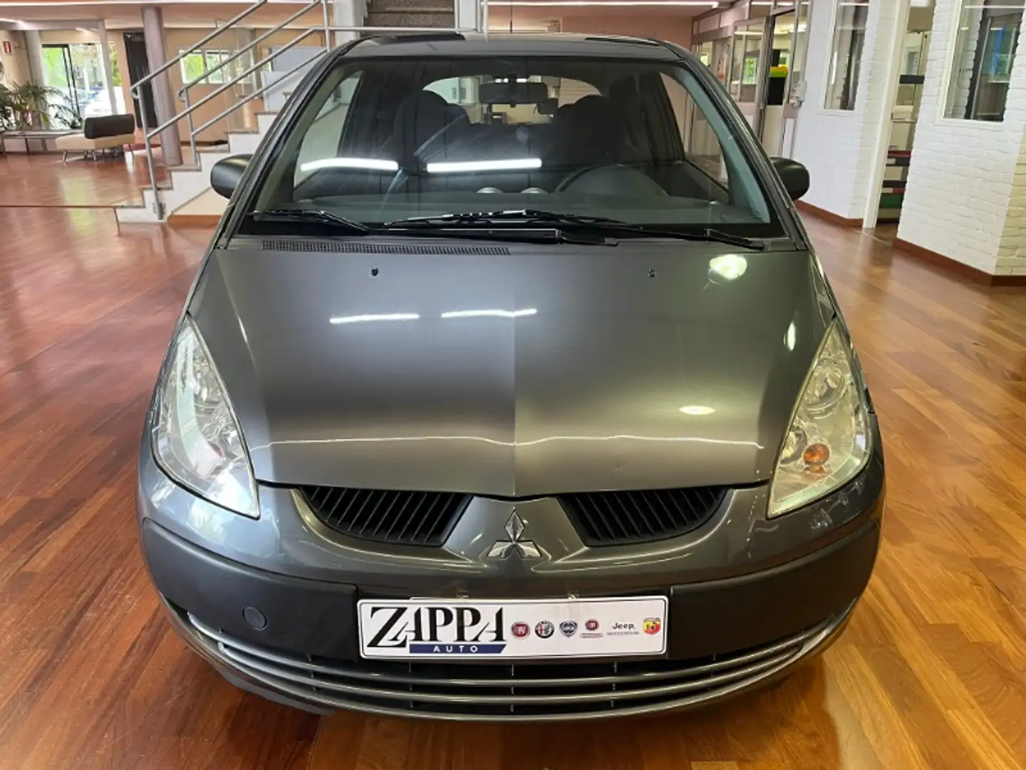 Mitsubishi Colt 1.1 12V 3p. CZ3 Grigio - 2