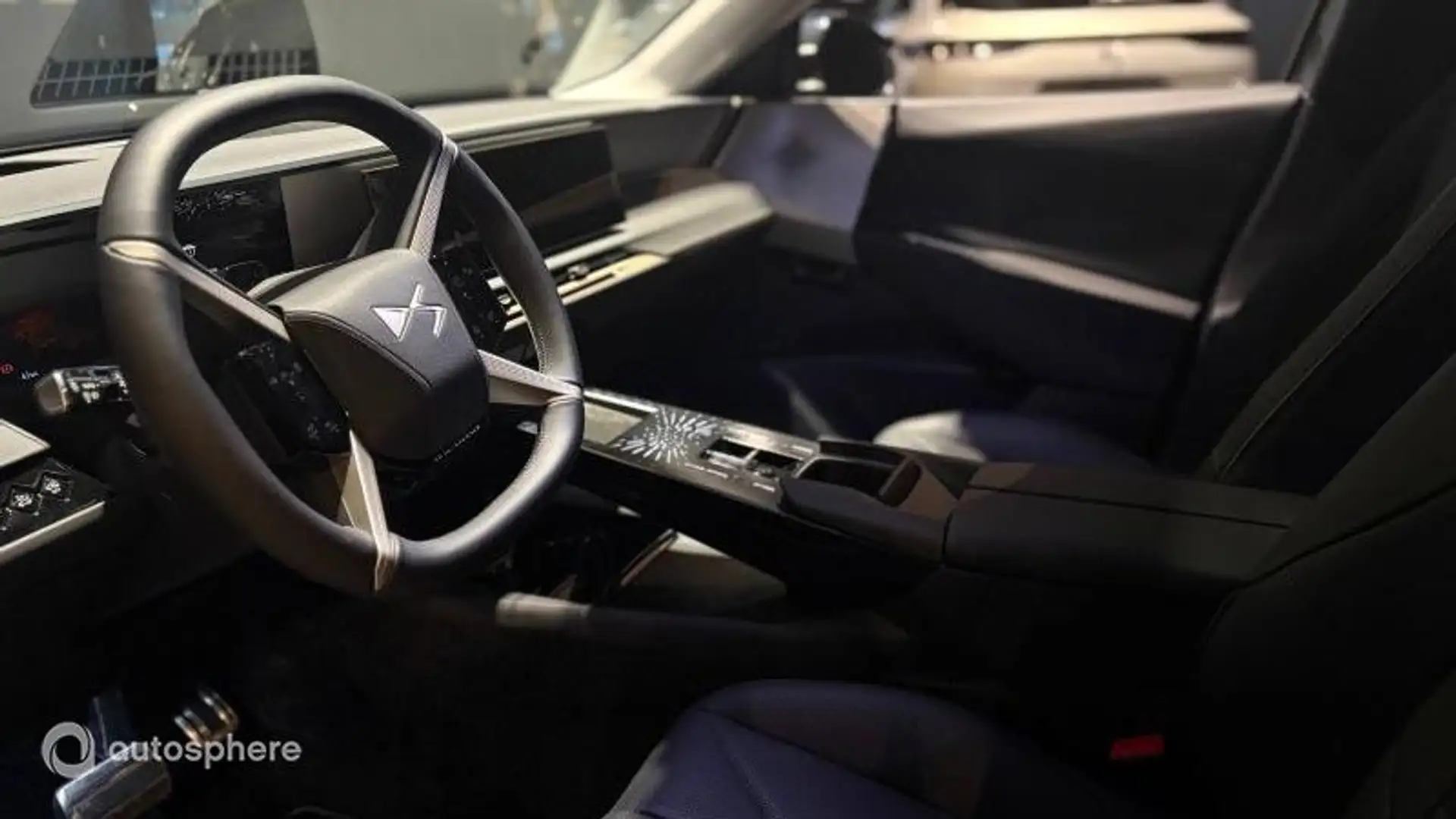 DS Automobiles N°8 Electrique 230ch Etoile - 2