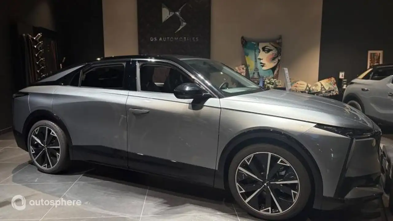 DS Automobiles N°8 2026