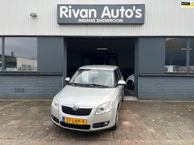 Skoda Fabia 1.6-16V ELEGANCE