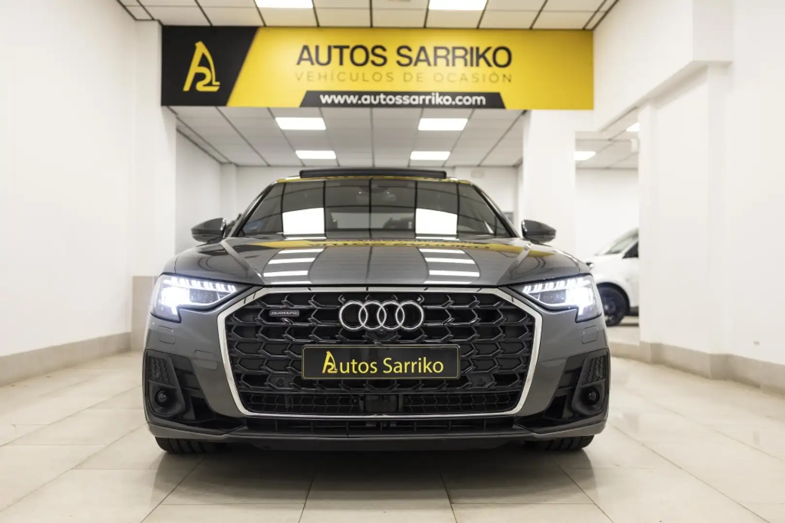Audi A8 60 TFSIe quattro tiptronic 340kW Gris - 2