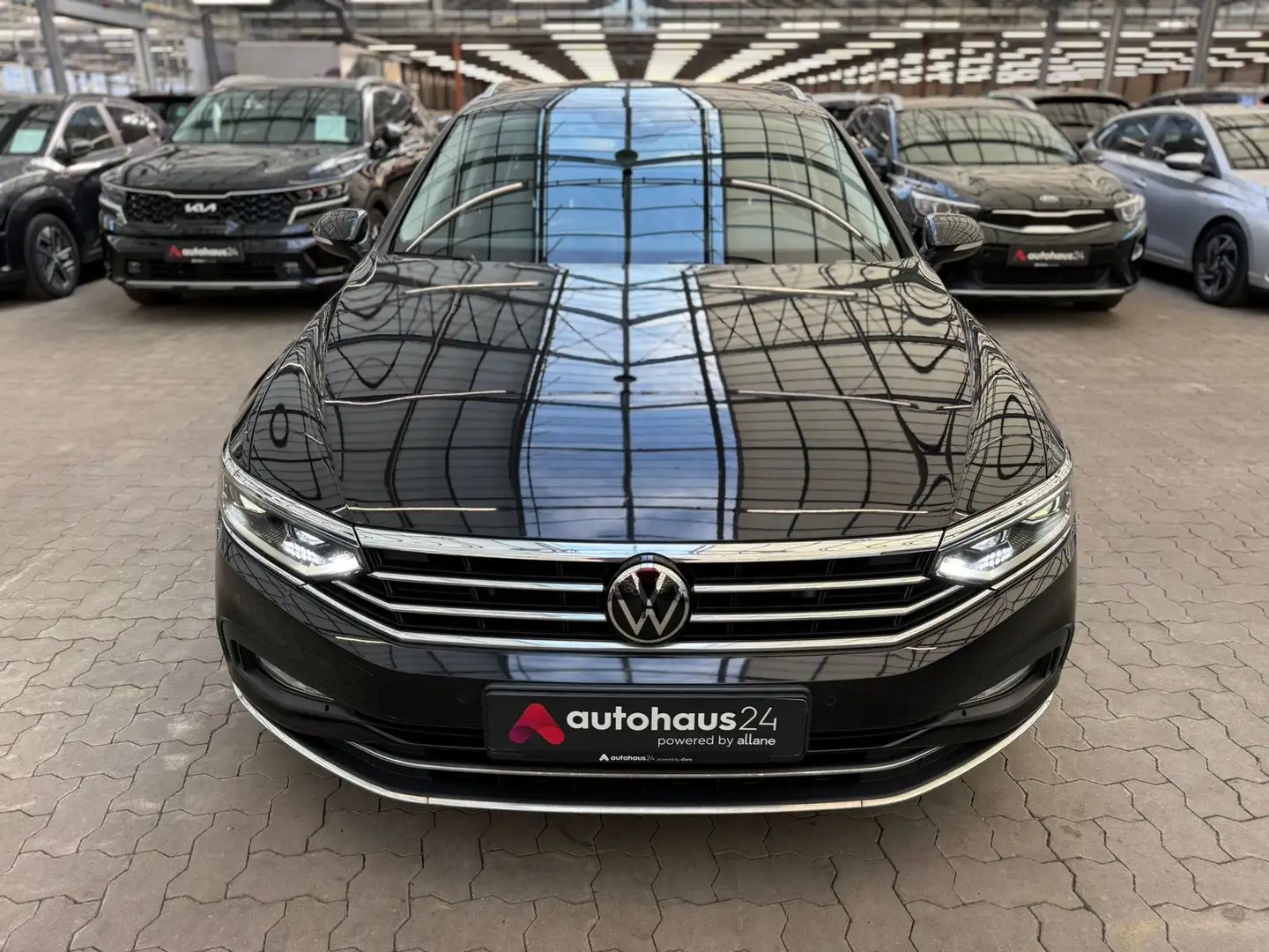Volkswagen Passat Variant 1.5 TSI  Elegance|ACC|LED|Navi Schwarz - 2