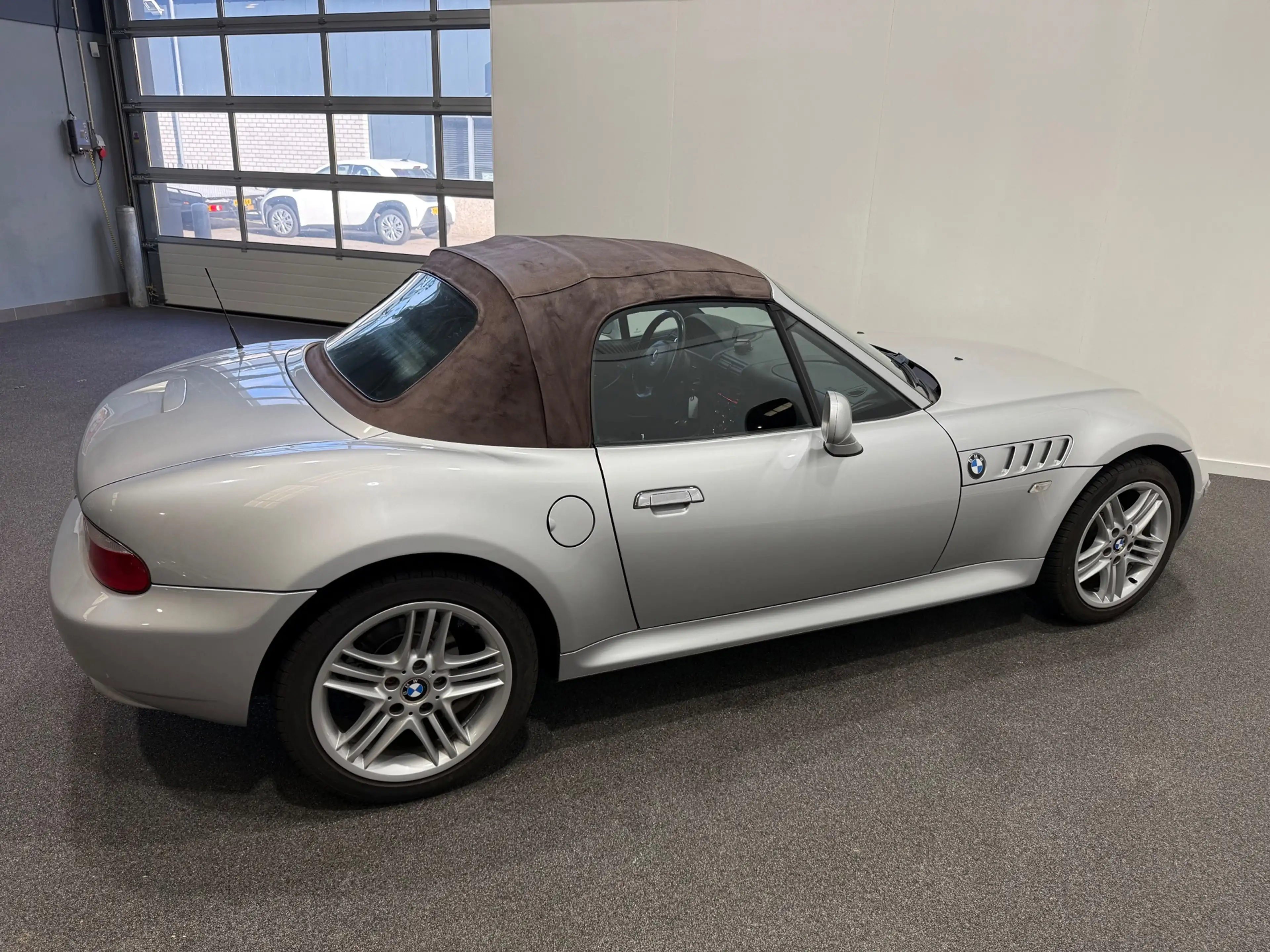 BMW Z3 Roadster 1.9i S — photo 23