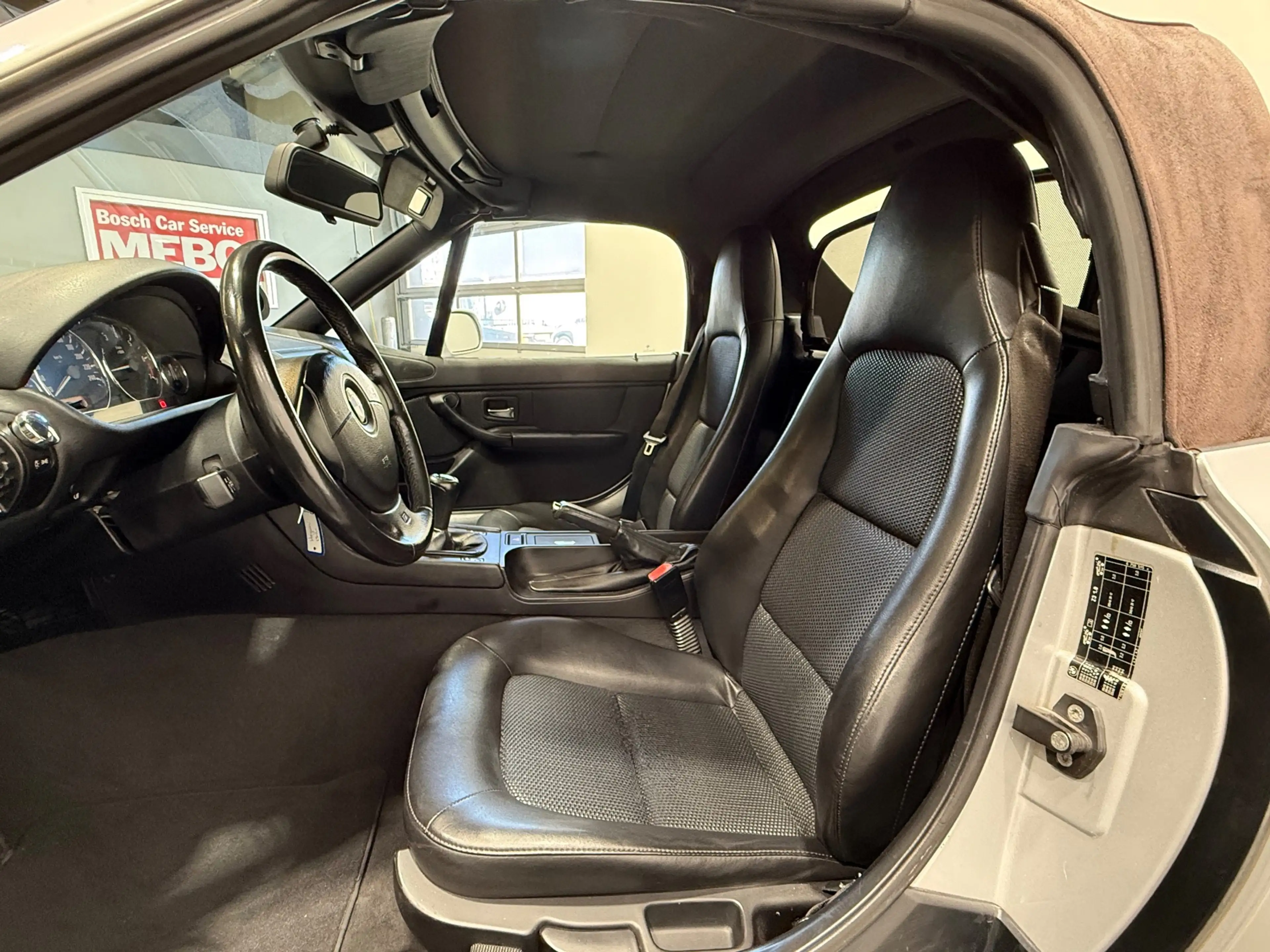 BMW Z3 Roadster 1.9i S — photo 7