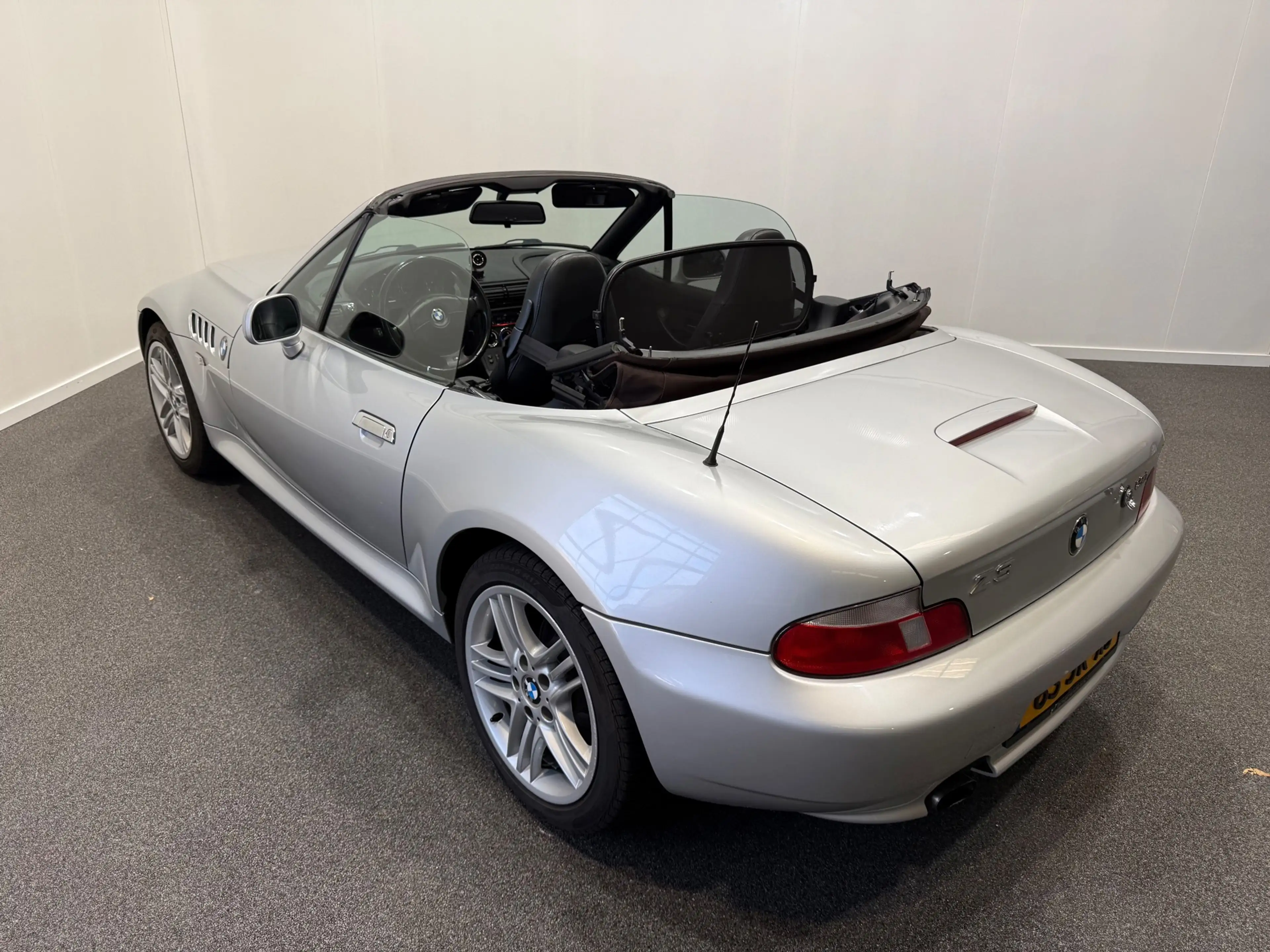BMW Z3 Roadster 1.9i S — photo 17
