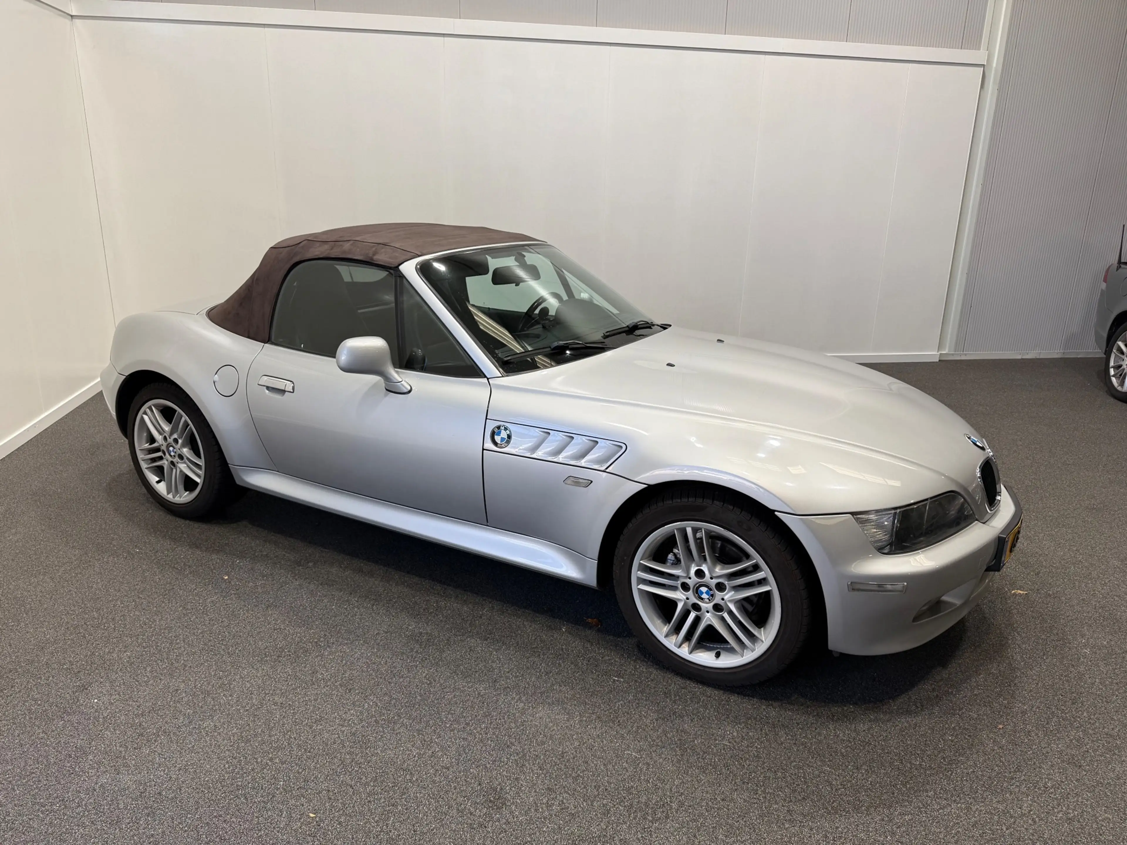 BMW Z3 Roadster 1.9i S — photo 2