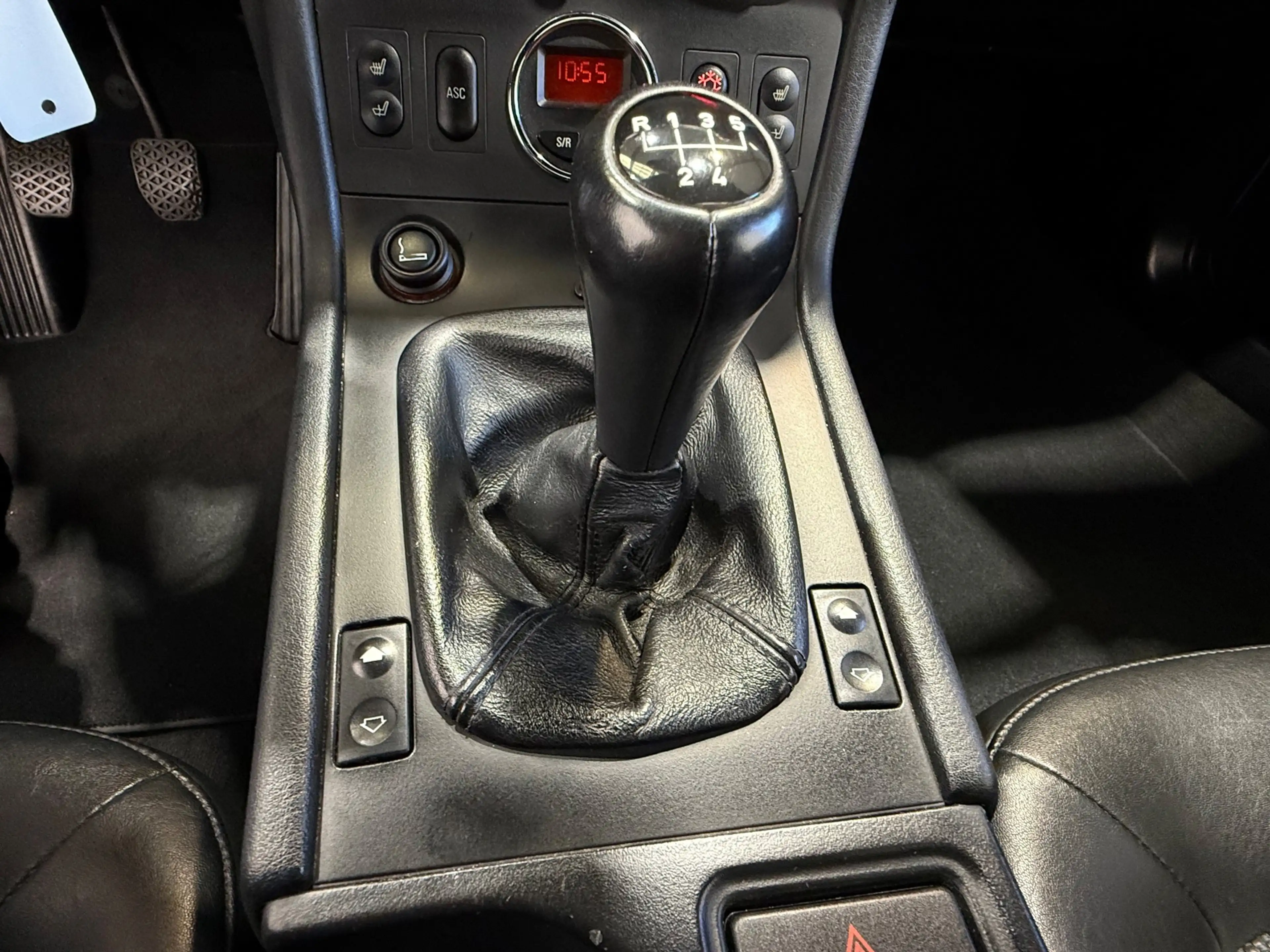 BMW Z3 Roadster 1.9i S — photo 10