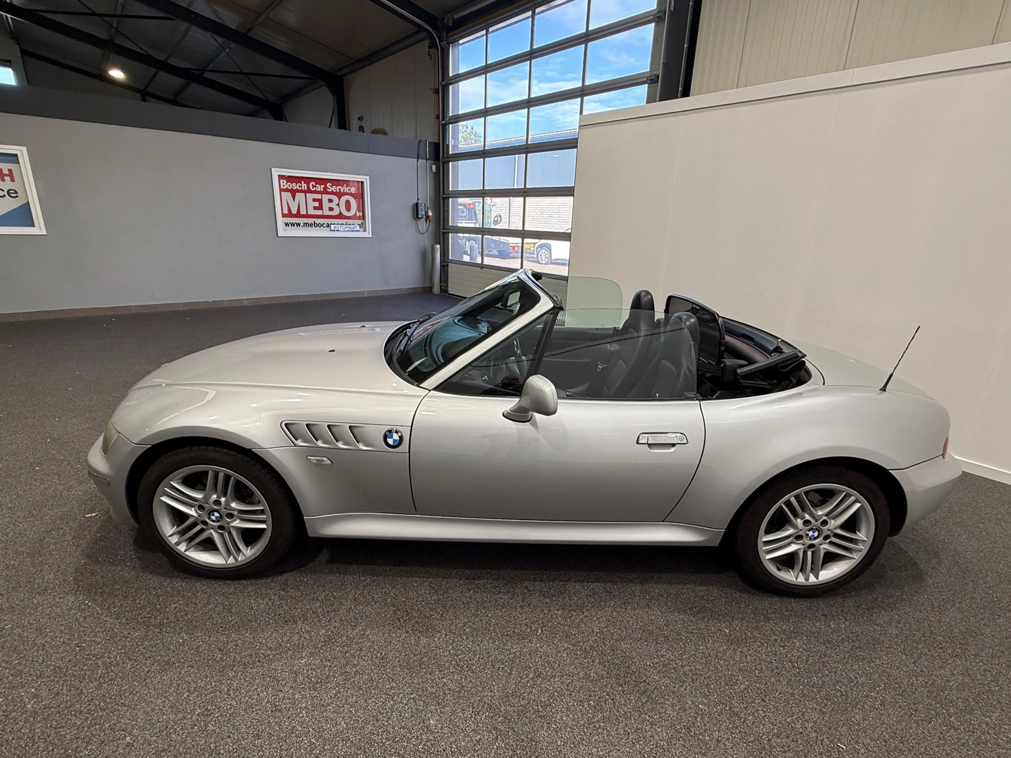 BMW Z3 Roadster 1.9i S — photo 15
