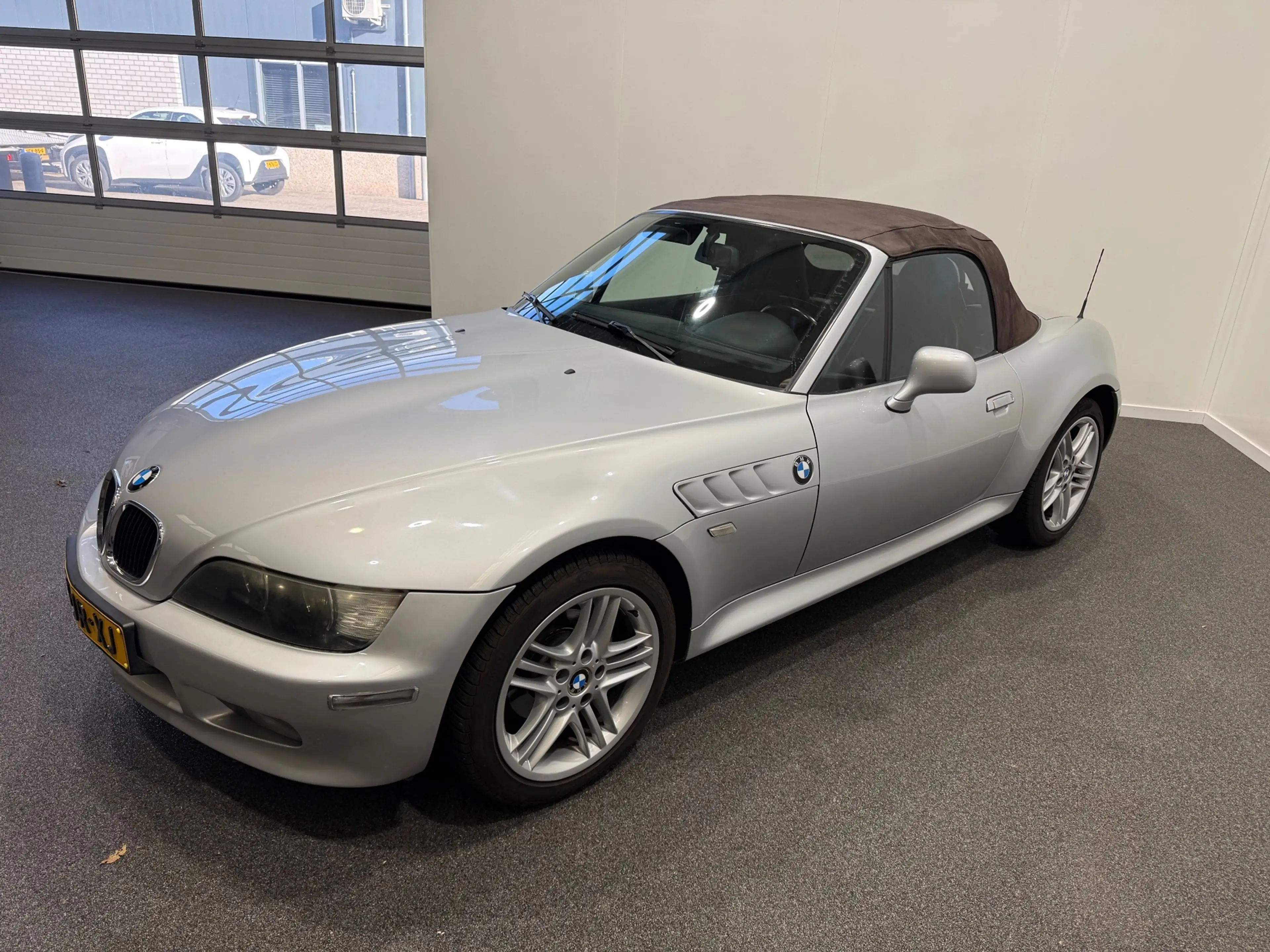 BMW Z3 Roadster 1.9i S — photo 4