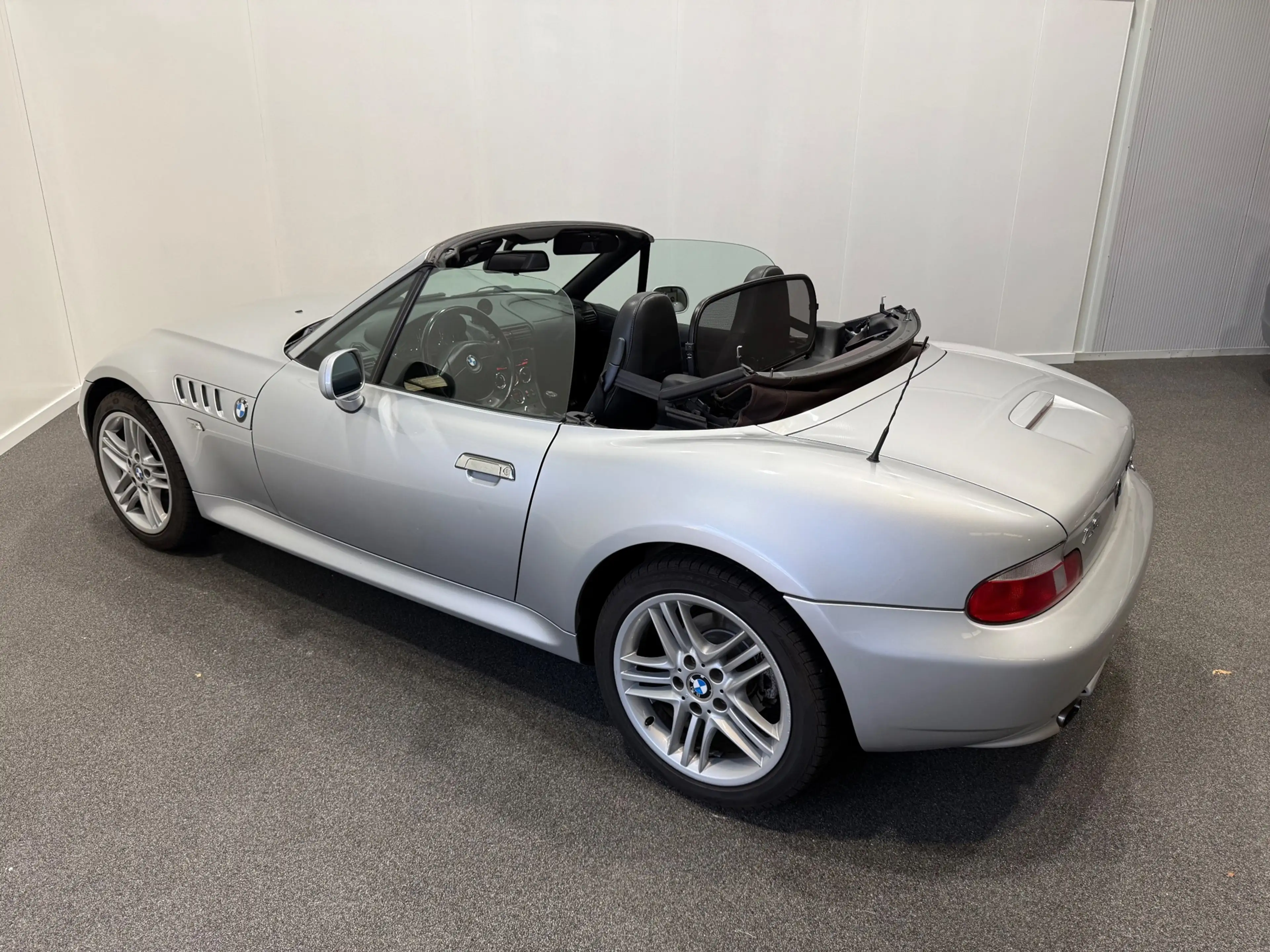 BMW Z3 Roadster 1.9i S — photo 18