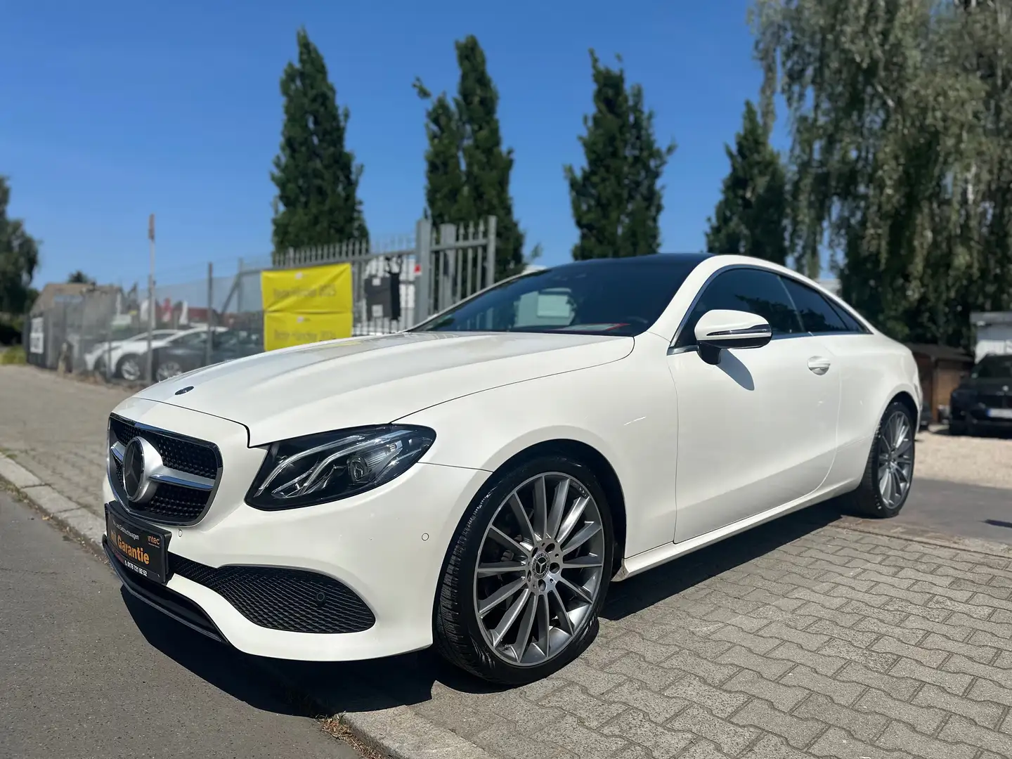 Mercedes-Benz E 200 BURMESTER,SPORT Auspuff,AUTOMATIK,20.ZOLL AMG,TOP! Wit - 1