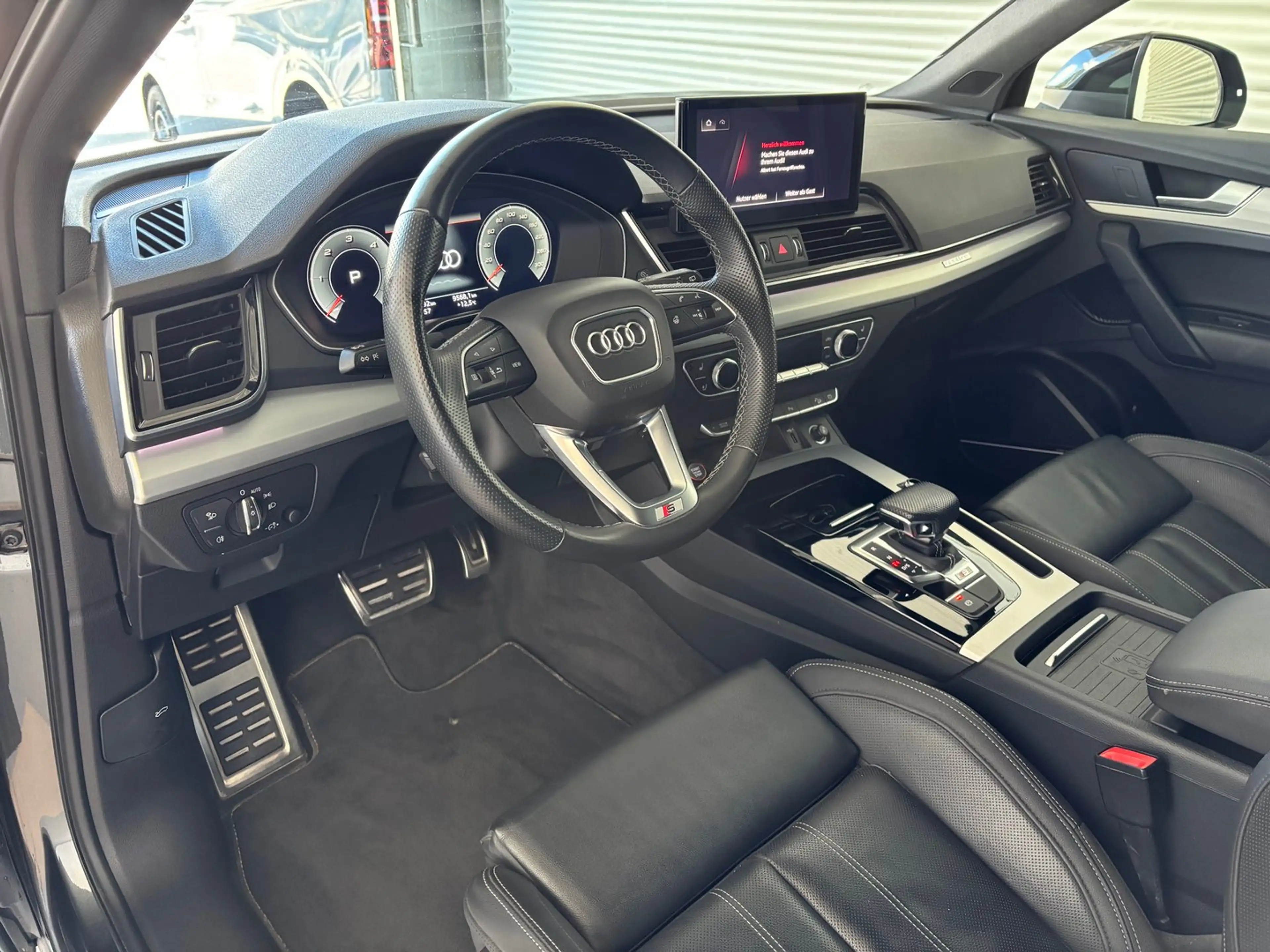 Audi SQ5 TDI quattro — photo 5