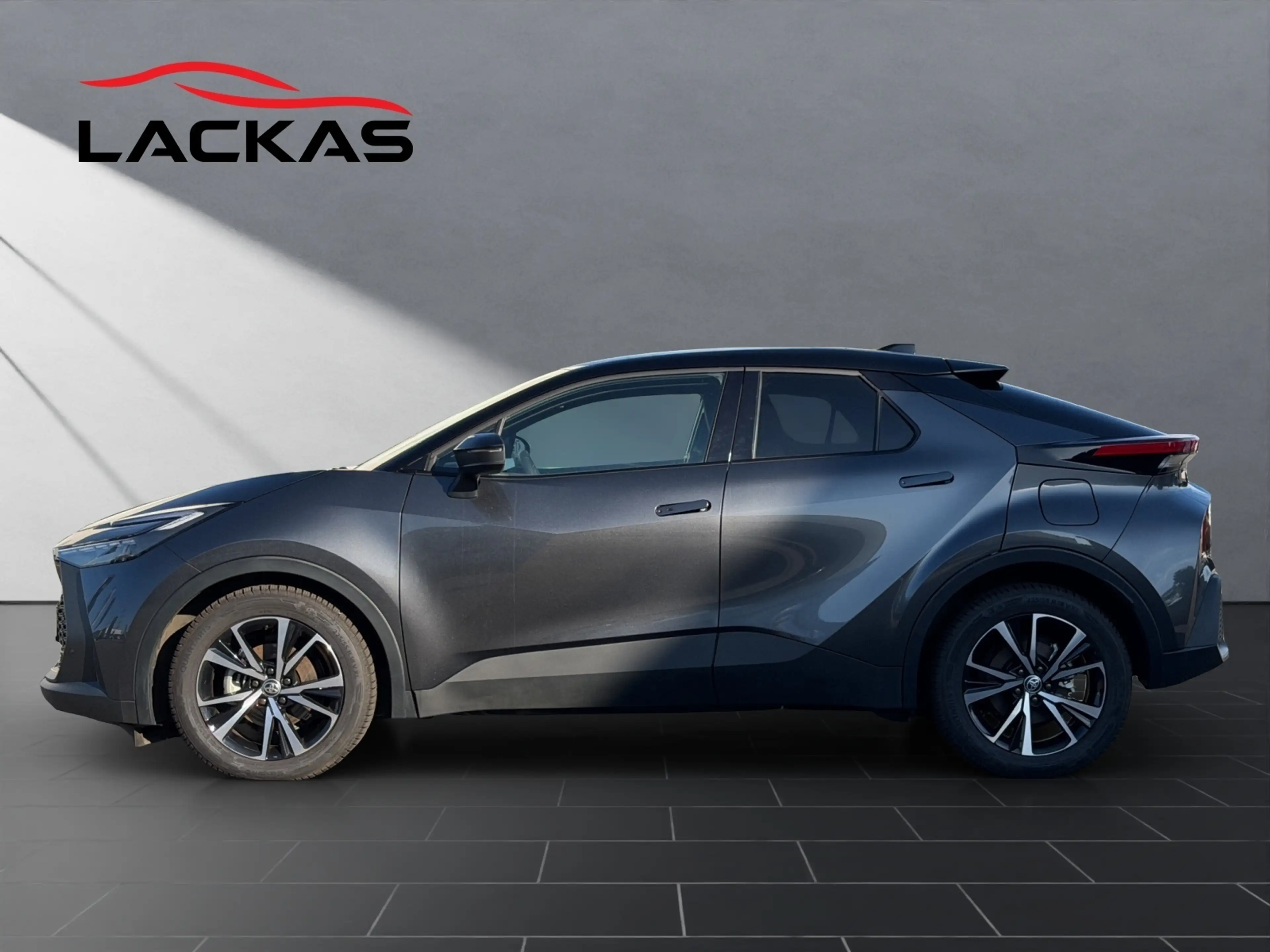 Toyota C-HR Hybrid FWD Teamplayer — photo 2