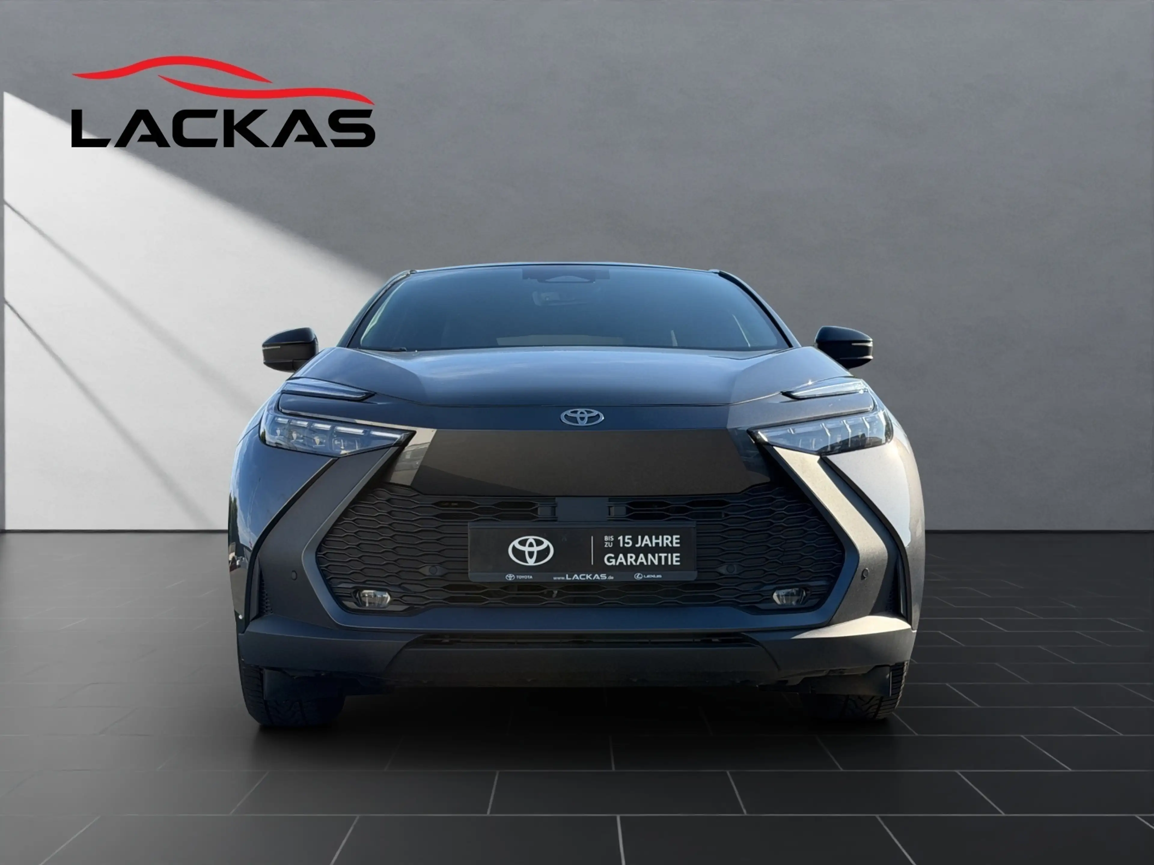 Toyota C-HR Hybrid FWD Teamplayer — photo 8