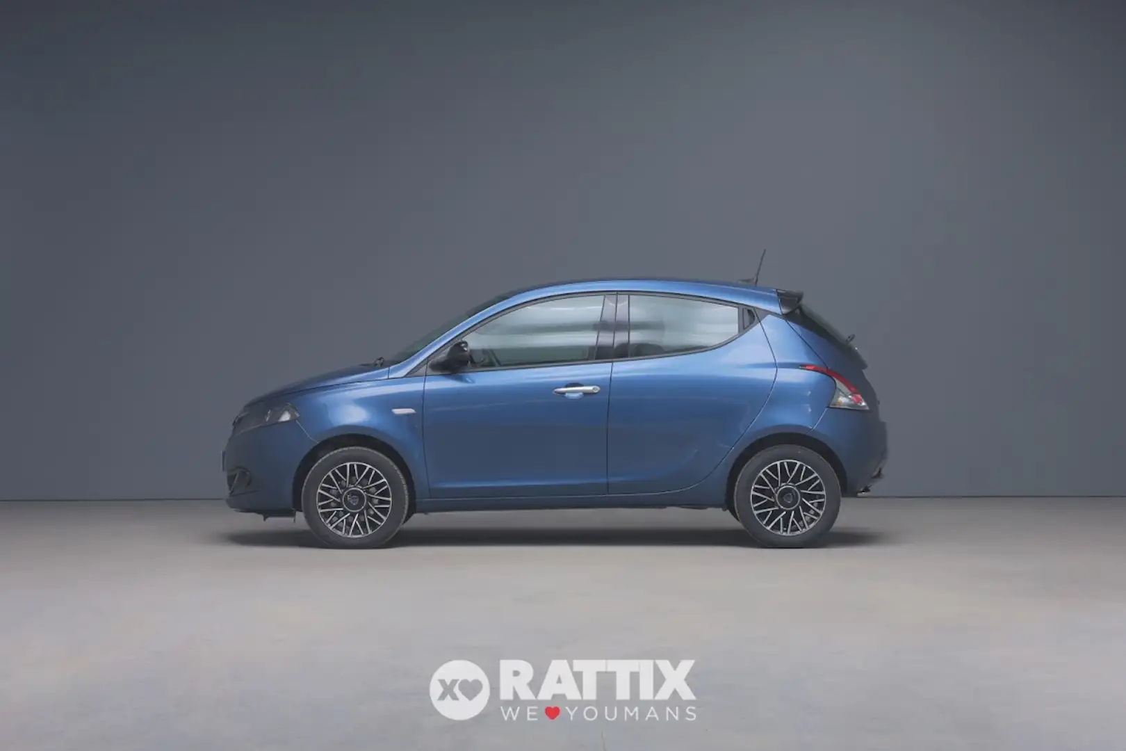 Lancia Ypsilon 1.0 Firefly Hybrid 70CV Platino Blauw - 2