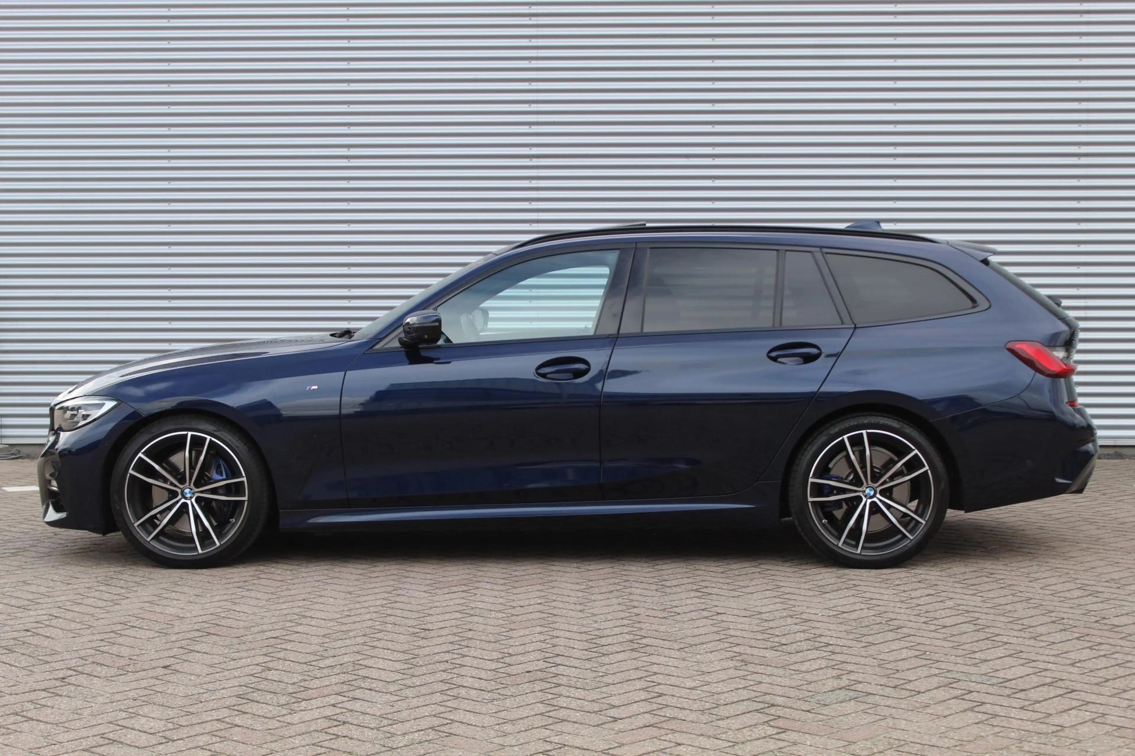 BMW 330 3-serie Touring 330i Introduction Executive Editio — photo 6
