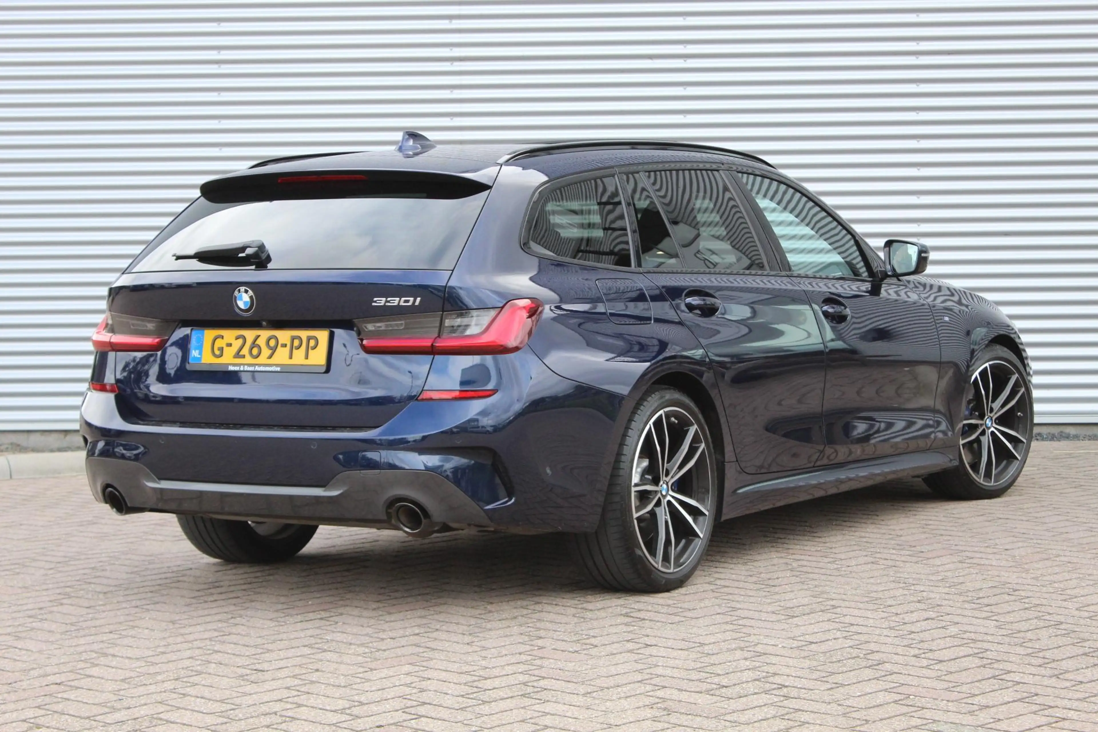BMW 330 3-serie Touring 330i Introduction Executive Editio — photo 9