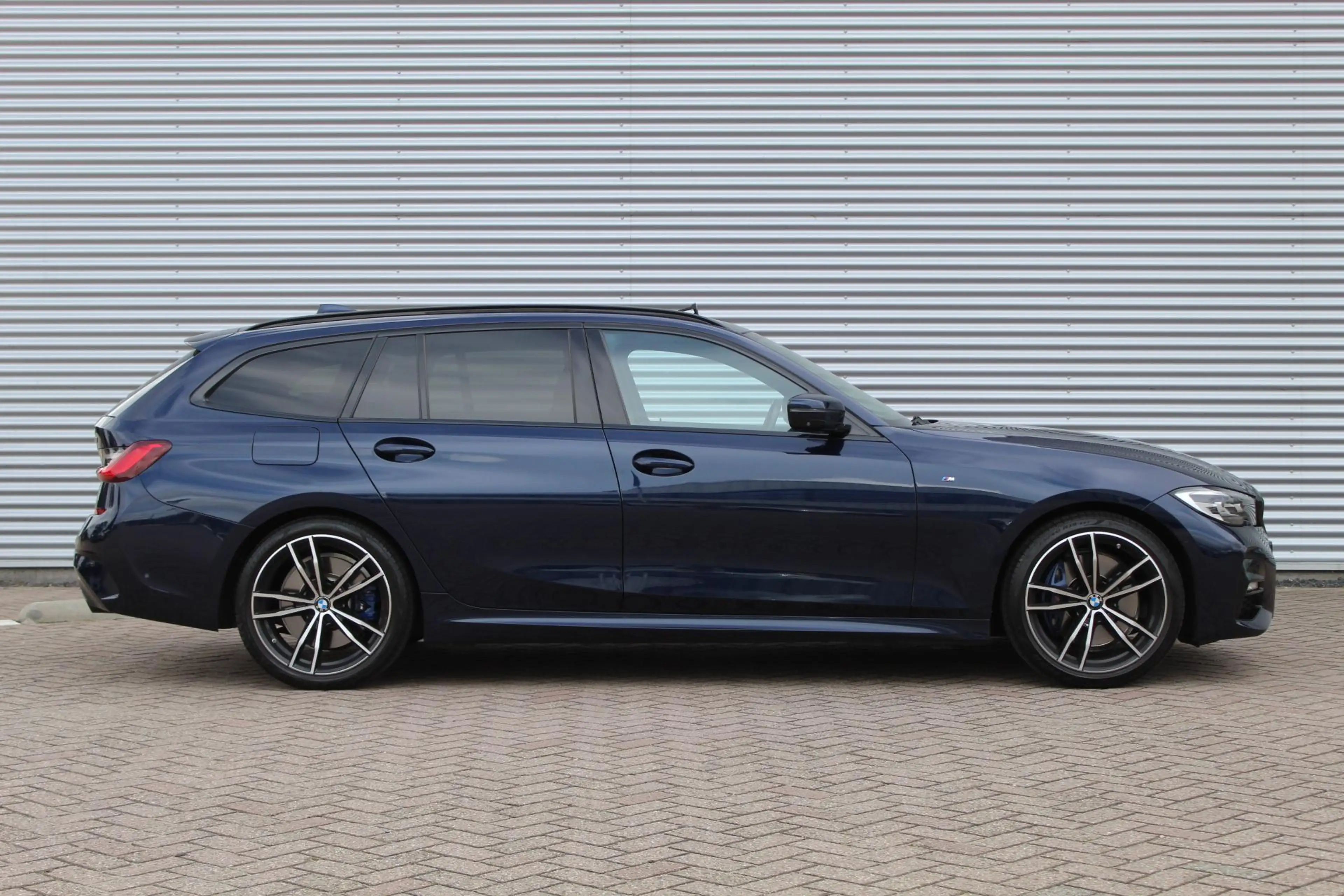 BMW 330 3-serie Touring 330i Introduction Executive Editio — photo 5