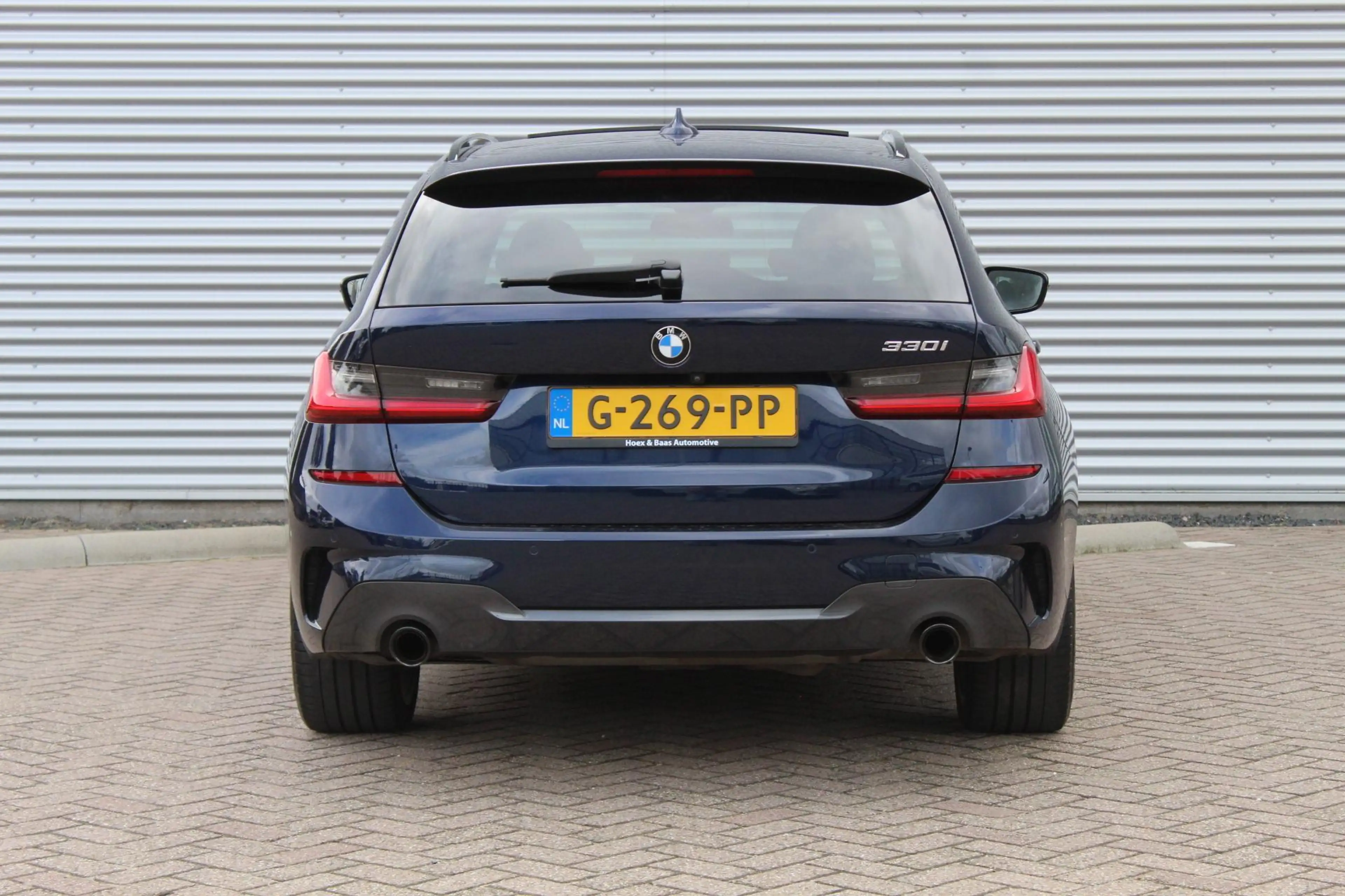 BMW 330 3-serie Touring 330i Introduction Executive Editio — photo 8