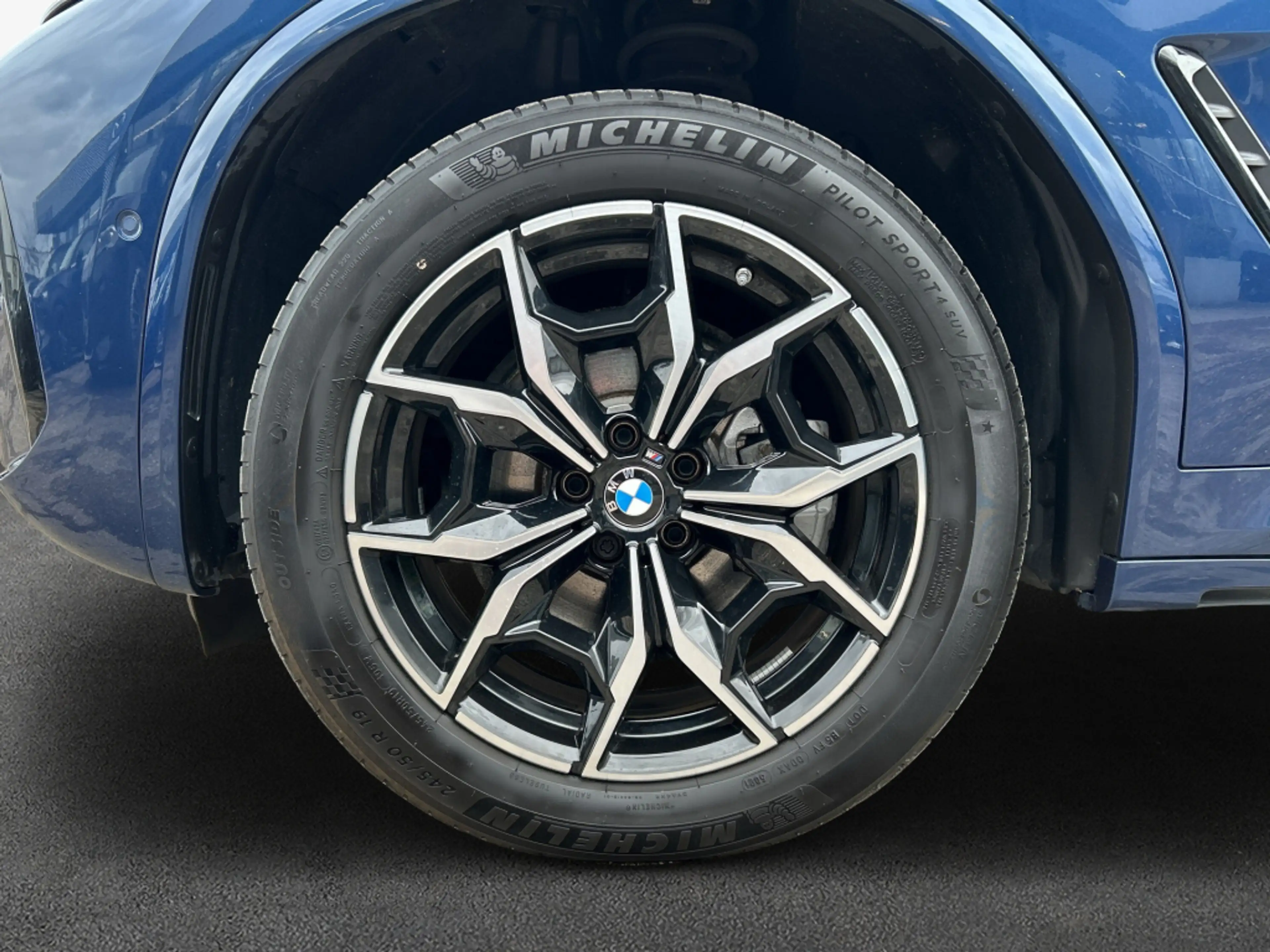 BMW X4 xDrive20i Aut., M-Paket, Panoramadach — photo 8